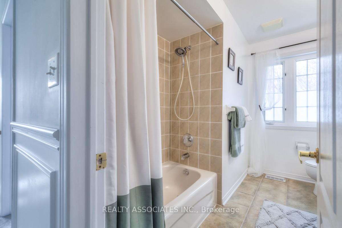 Photo 29 of 67 Chasser Drive, Markham, Greensborough — HOMEH