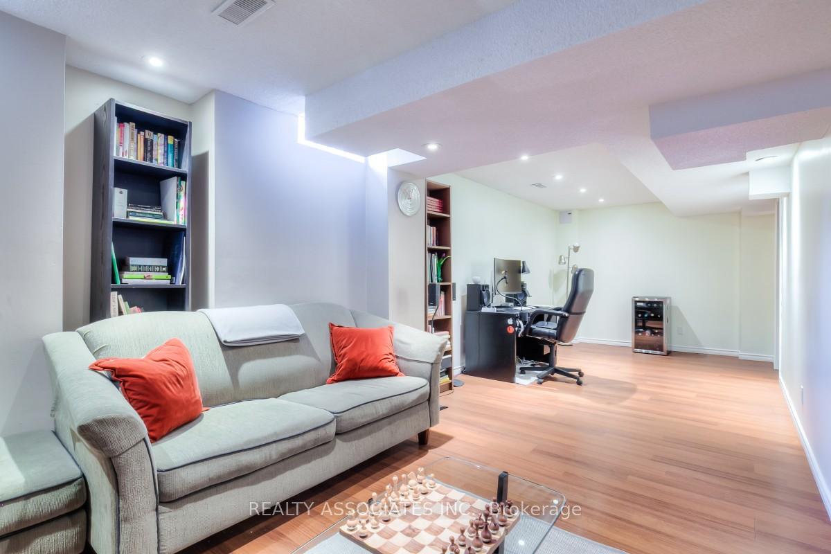 Photo 35 of 67 Chasser Drive, Markham, Greensborough — HOMEH