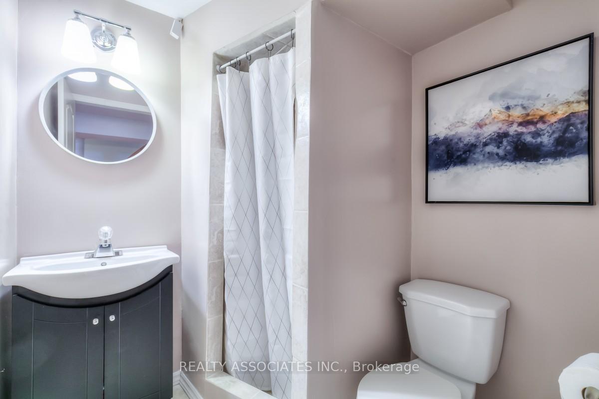 Photo 38 of 67 Chasser Drive, Markham, Greensborough — HOMEH