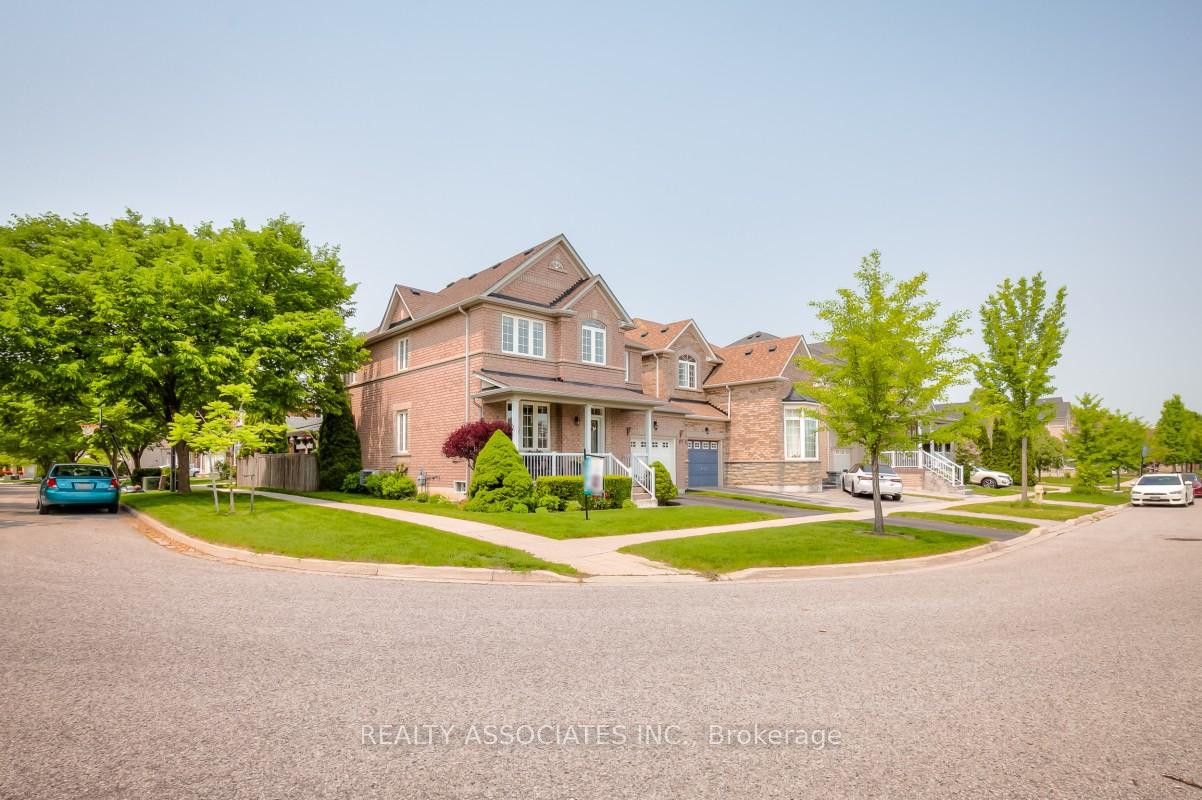 Photo 40 of 67 Chasser Drive, Markham, Greensborough — HOMEH