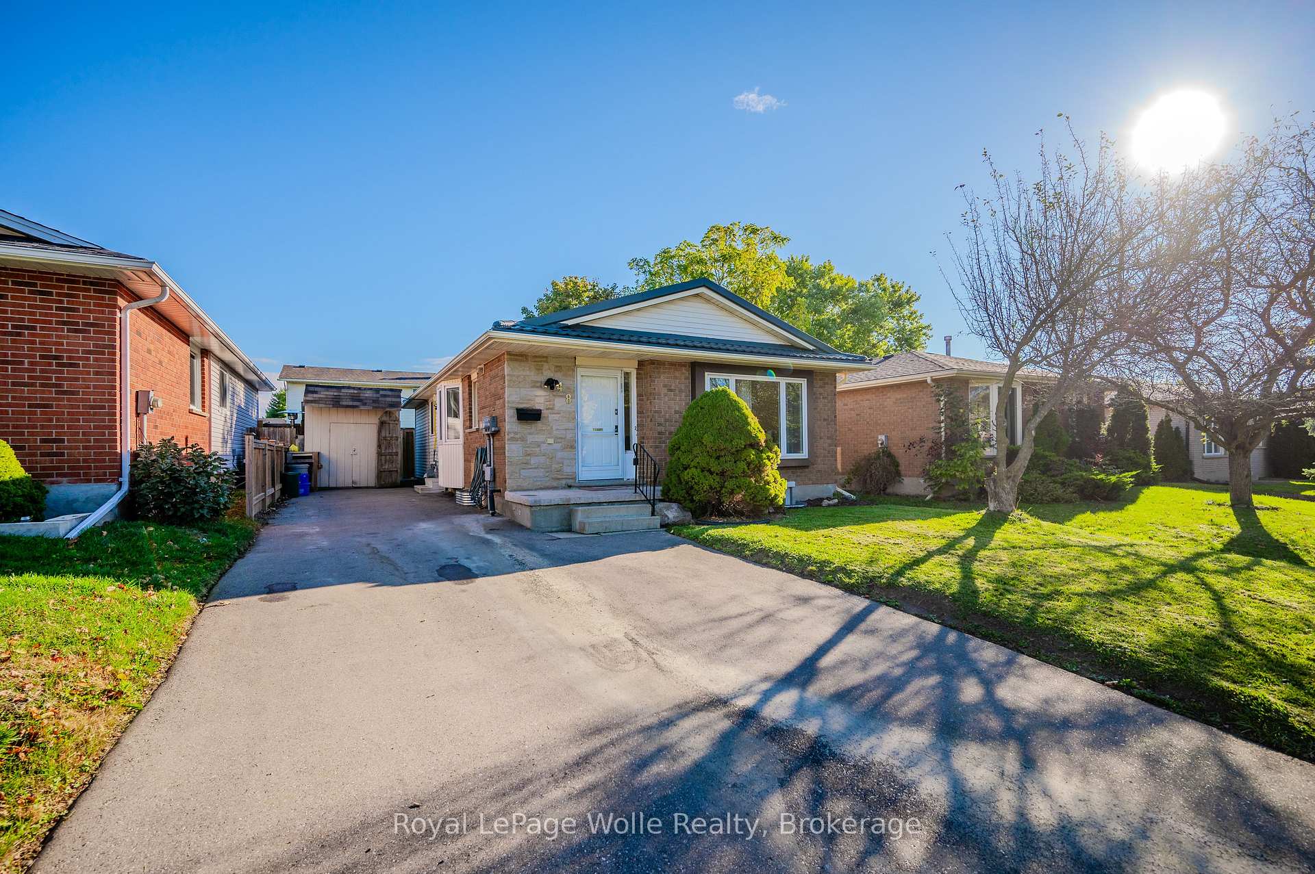 Photo 2 of 48 Summerhill Crescent, Kitchener — HOMEH