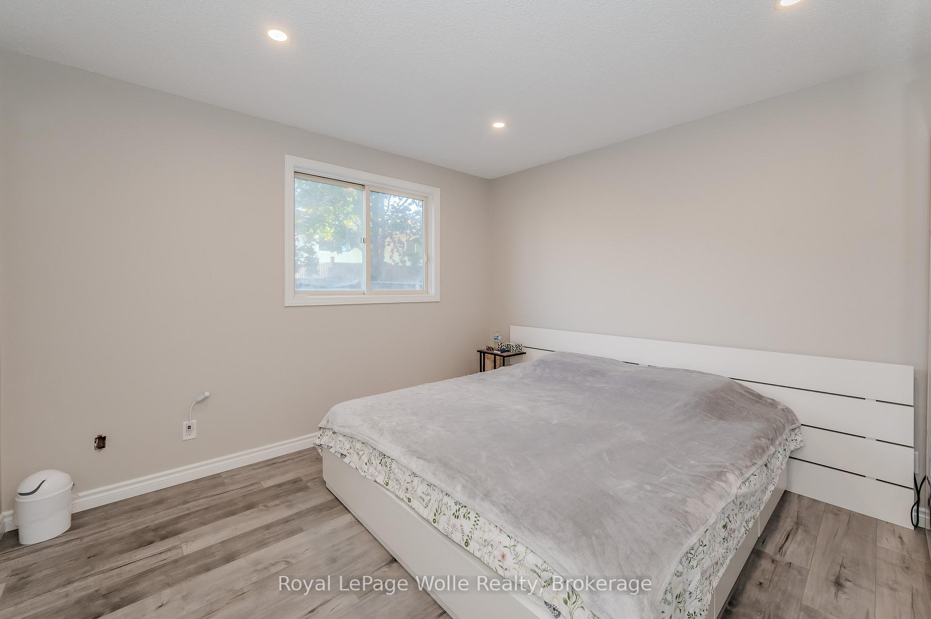Photo 15 of 48 Summerhill Crescent, Kitchener — HOMEH
