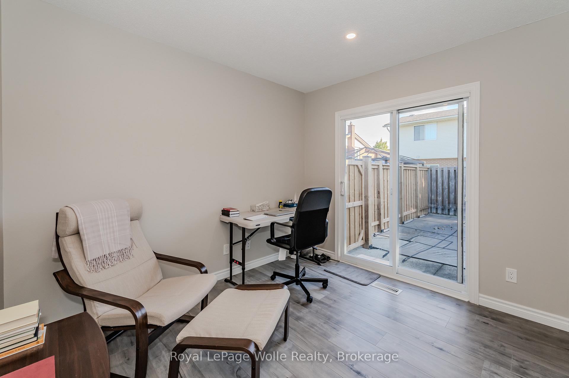 Photo 17 of 48 Summerhill Crescent, Kitchener — HOMEH