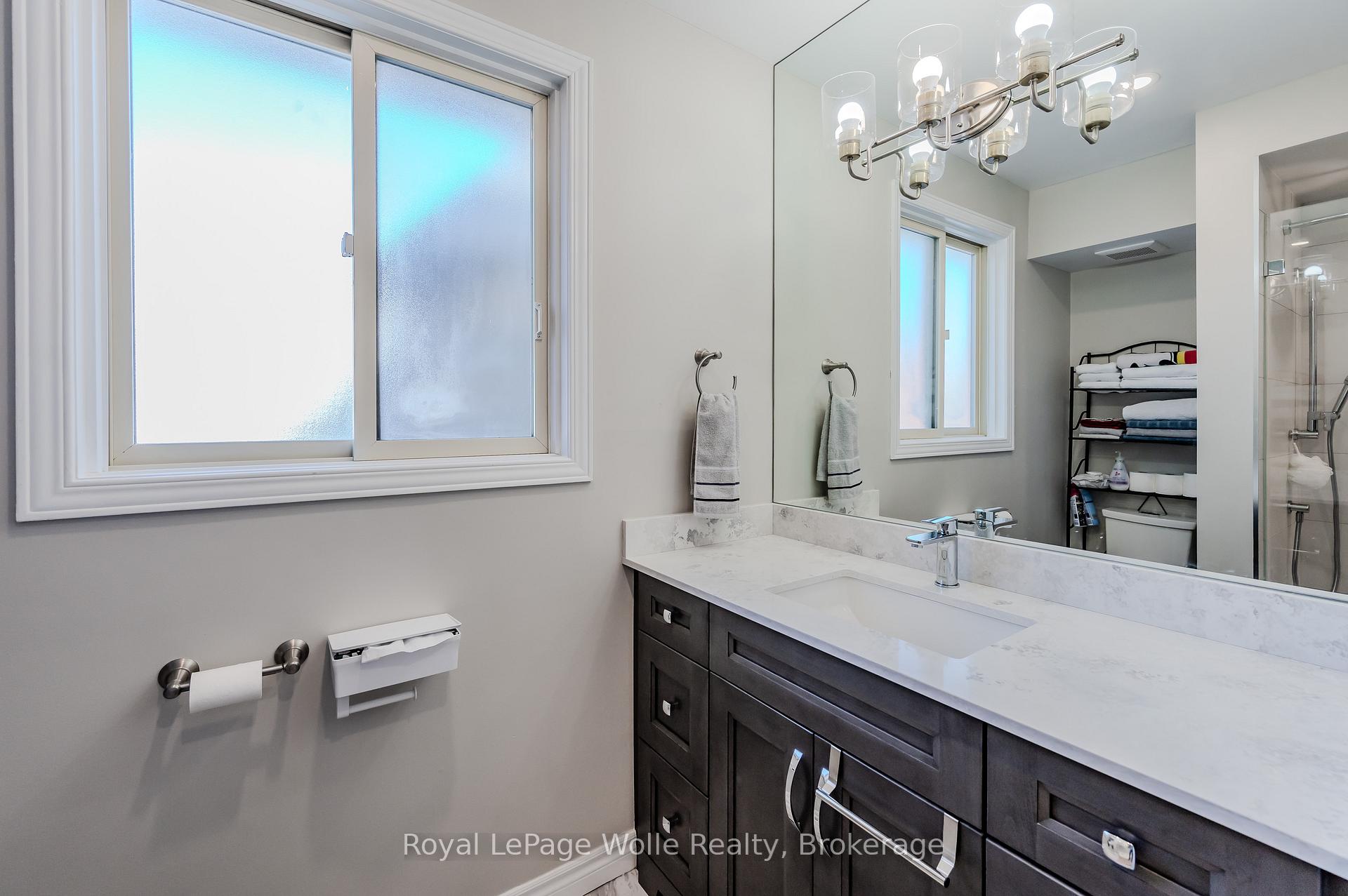 Photo 19 of 48 Summerhill Crescent, Kitchener — HOMEH