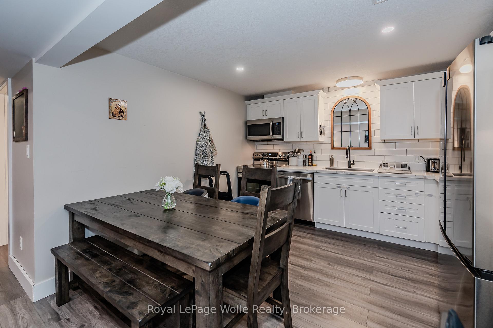 Photo 27 of 48 Summerhill Crescent, Kitchener — HOMEH