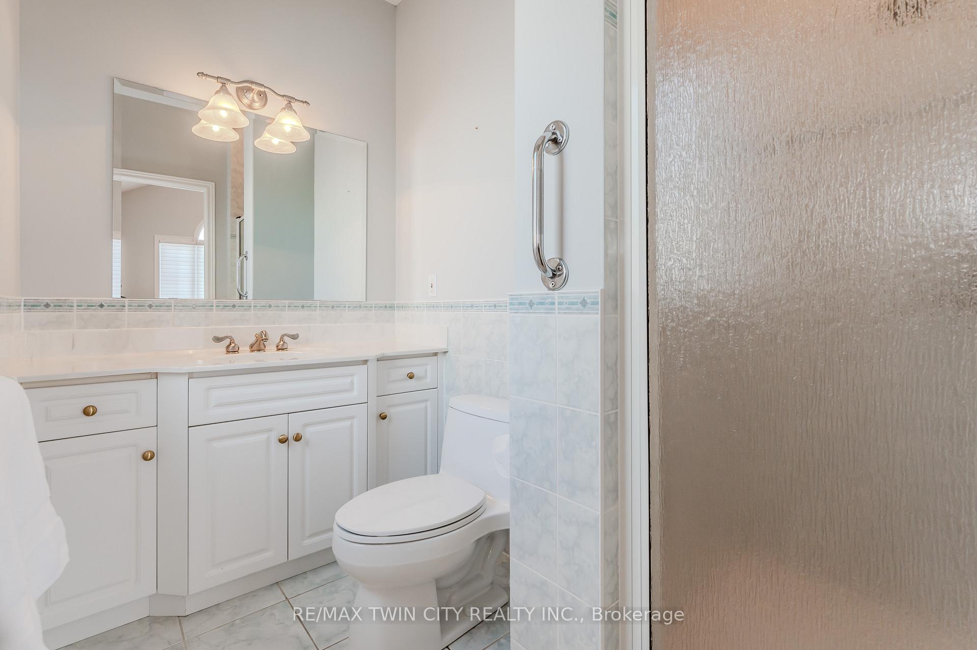 Photo 15 of 63 Templeton Drive, Kitchener — HOMEH