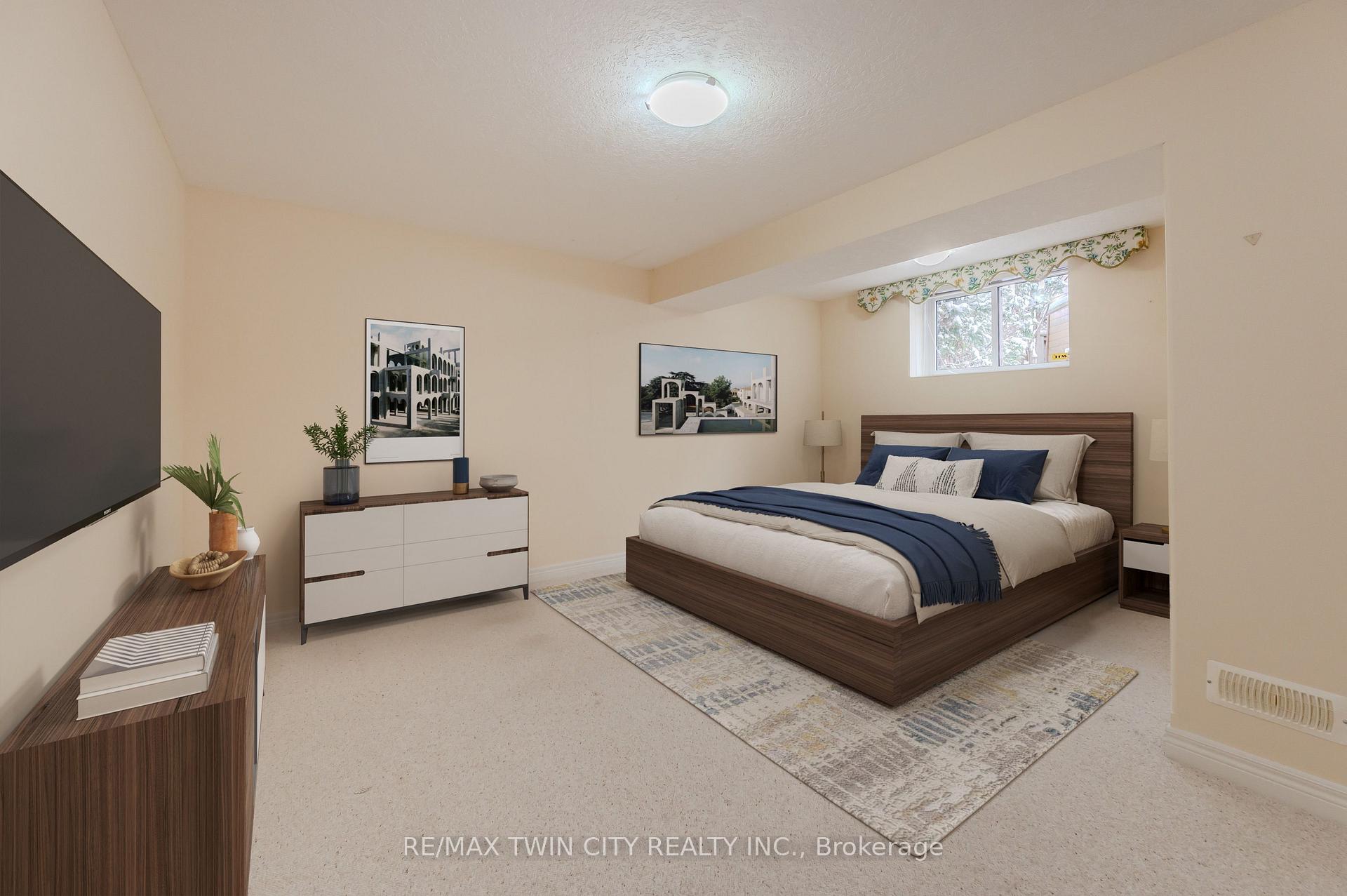 Photo 28 of 63 Templeton Drive, Kitchener — HOMEH