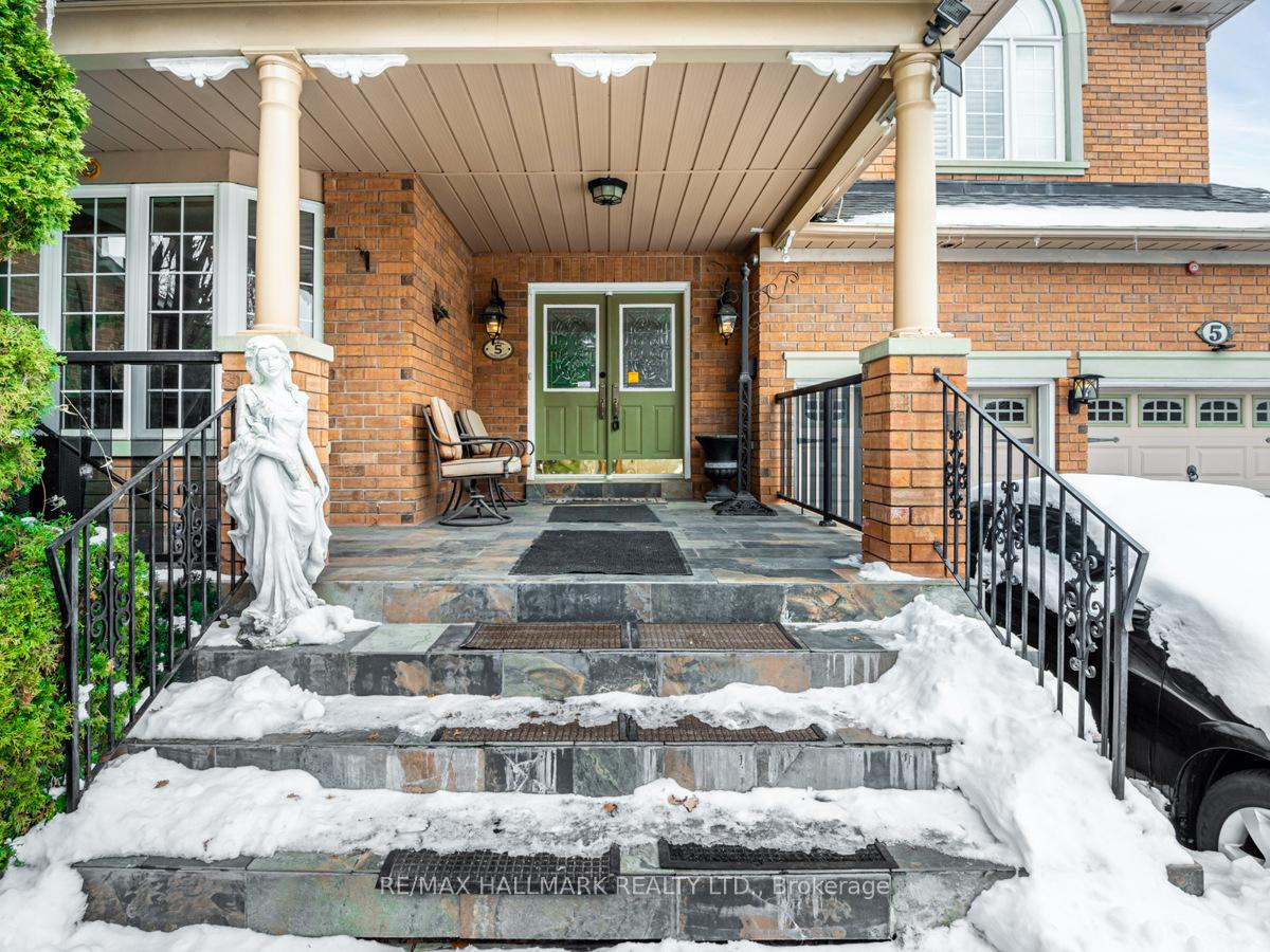 Photo 3 of 5 Legacy Drive, Markham, Legacy — HOMEH