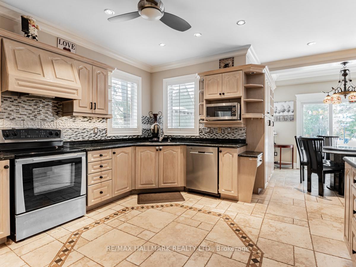 Photo 10 of 5 Legacy Drive, Markham, Legacy — HOMEH