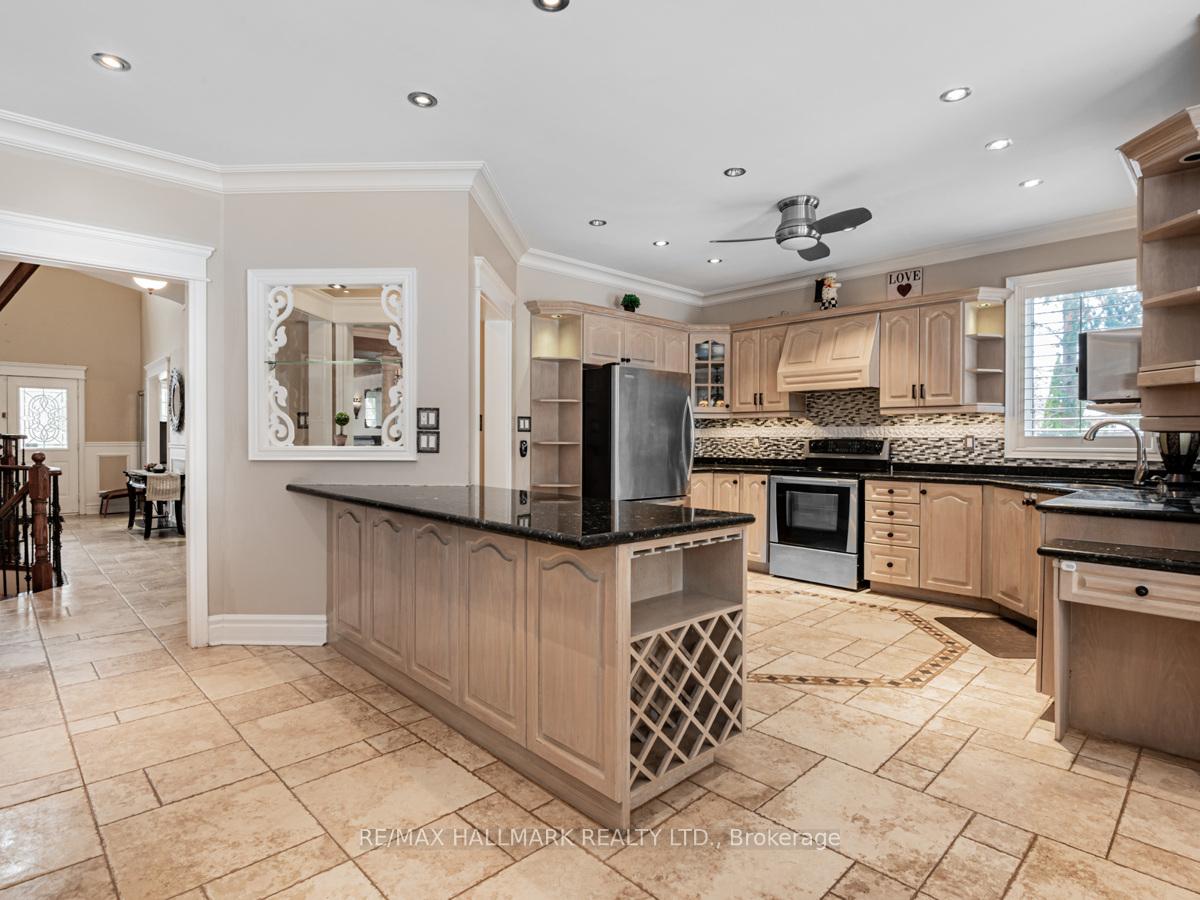 Photo 13 of 5 Legacy Drive, Markham, Legacy — HOMEH