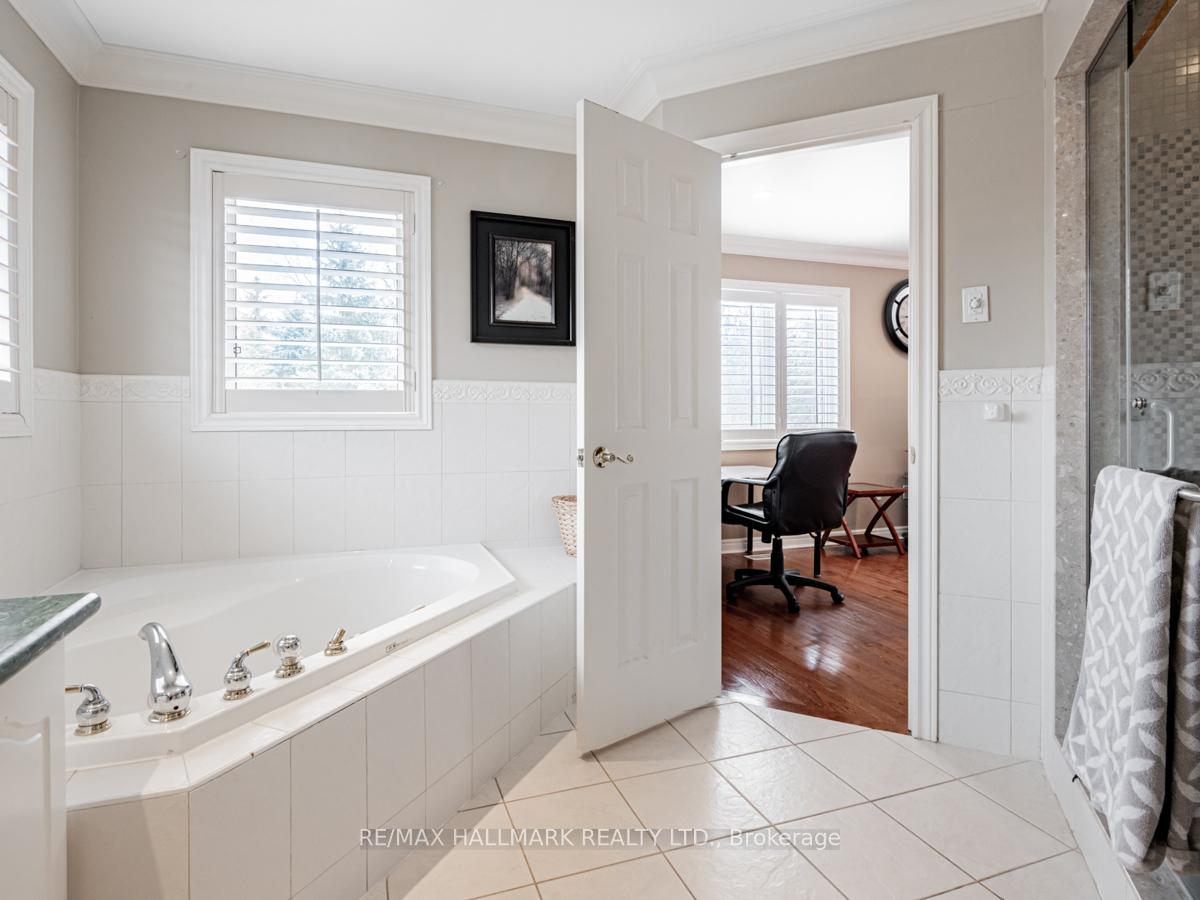 Photo 25 of 5 Legacy Drive, Markham, Legacy — HOMEH
