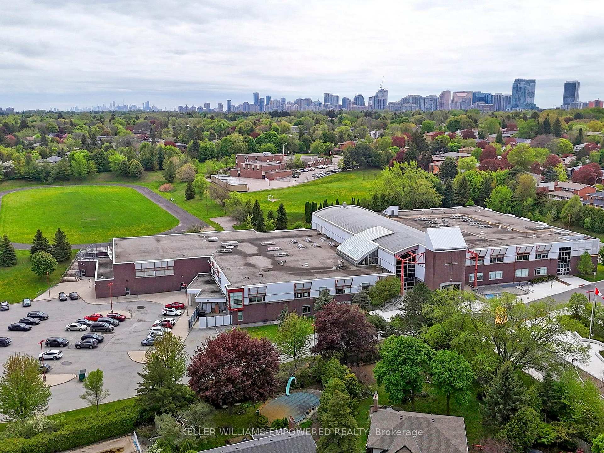 Photo 47 of 5 Pinevale Road, Markham, Grandview — HOMEH