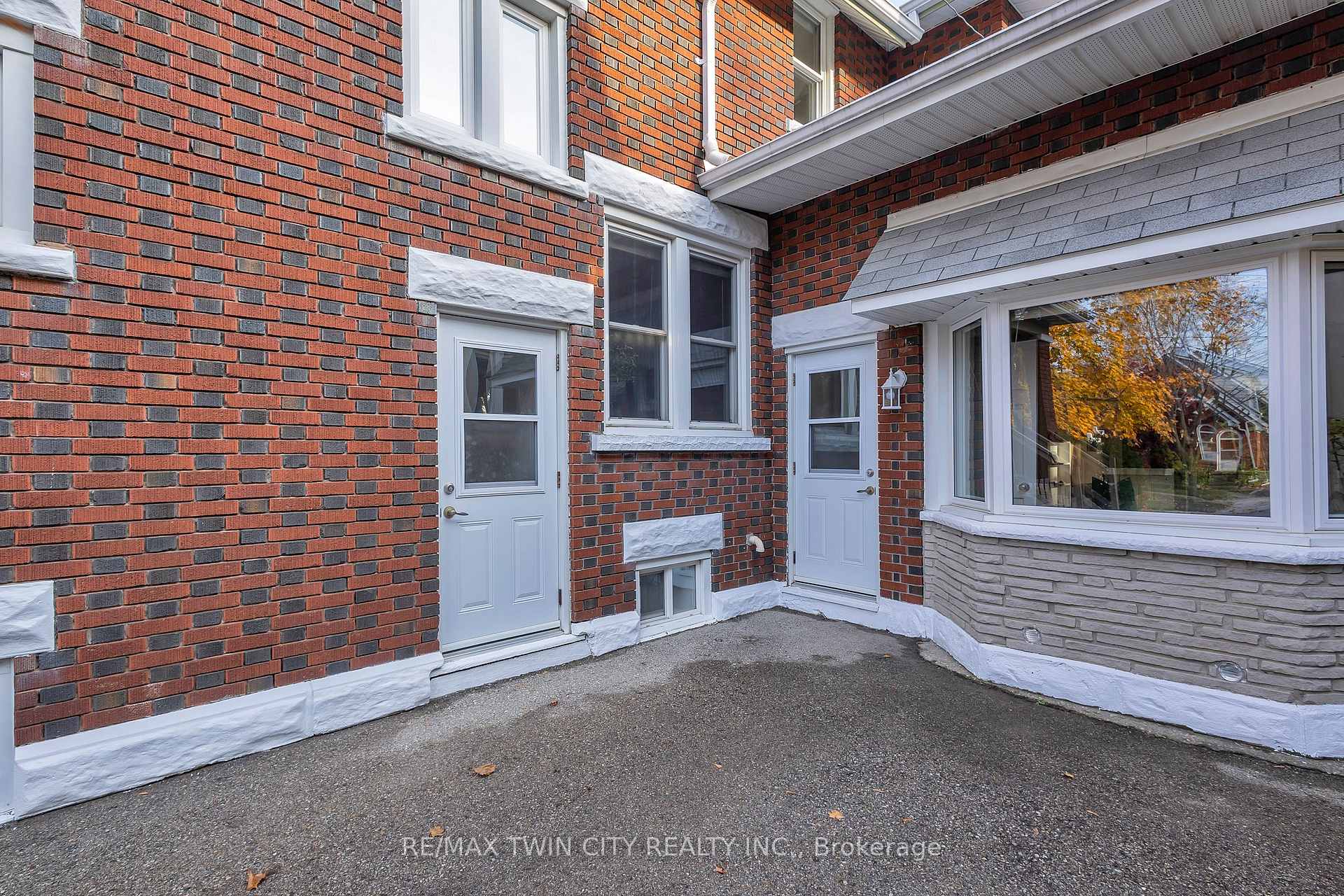 Photo 2 of 57 Patricia Avenue, Kitchener — HOMEH