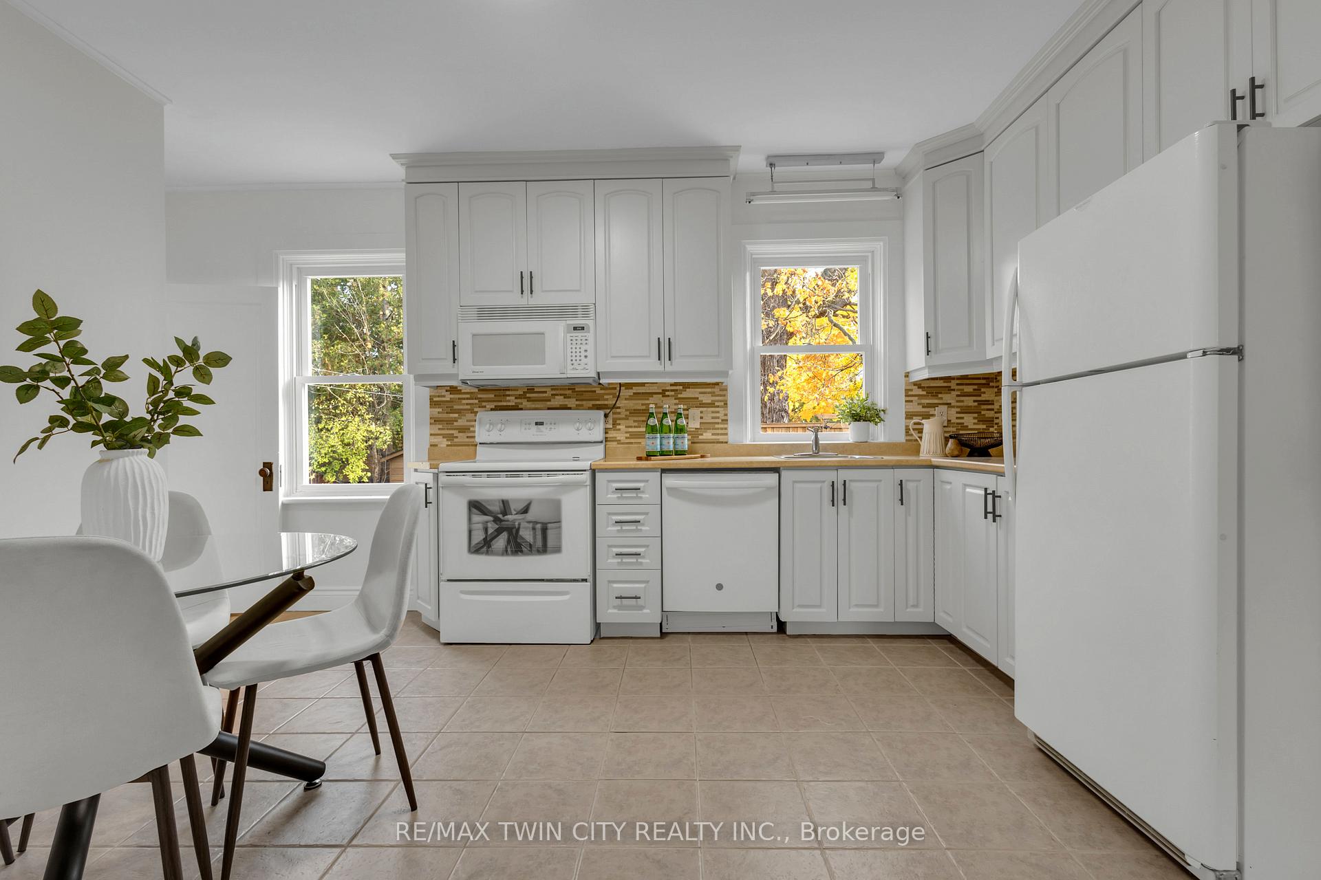 Photo 17 of 57 Patricia Avenue, Kitchener — HOMEH