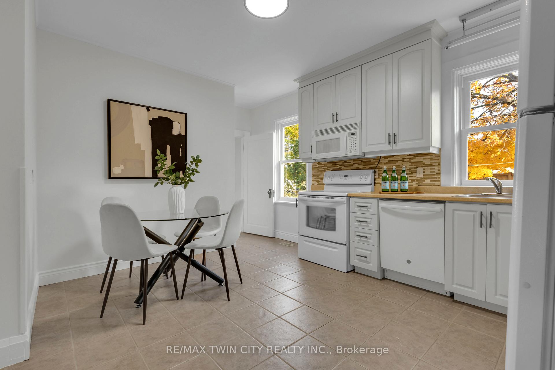 Photo 18 of 57 Patricia Avenue, Kitchener — HOMEH