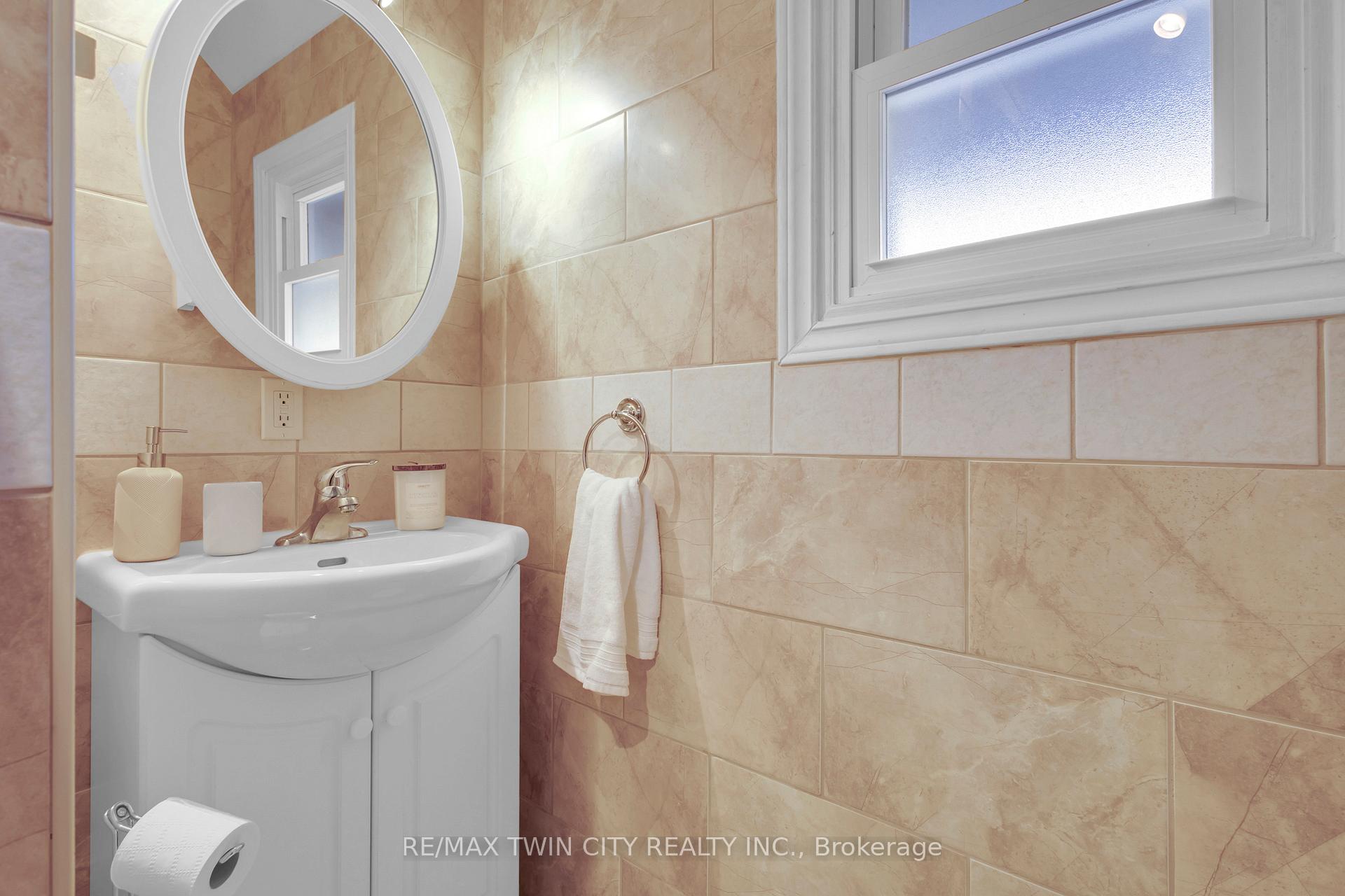 Photo 26 of 57 Patricia Avenue, Kitchener — HOMEH