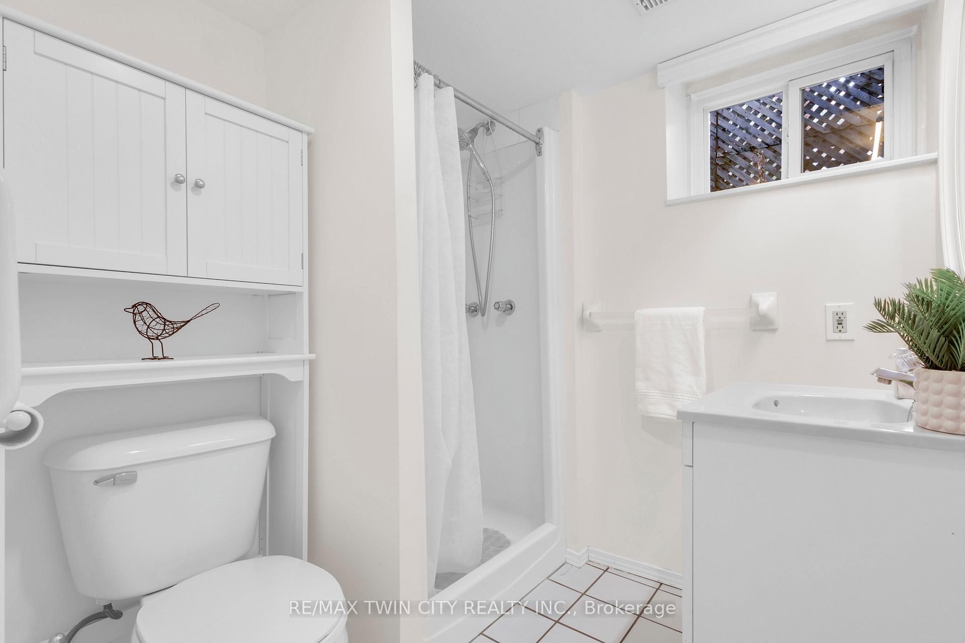 Photo 39 of 57 Patricia Avenue, Kitchener — HOMEH