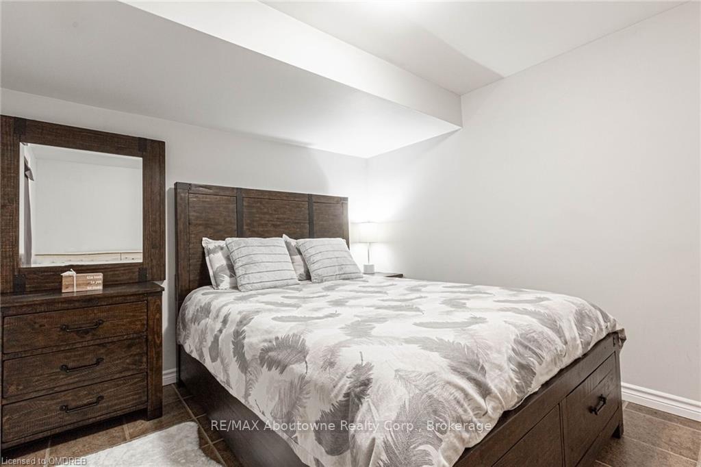 Photo 29 of 96 Montana Crescent, Kitchener, Forest Heights — HOMEH