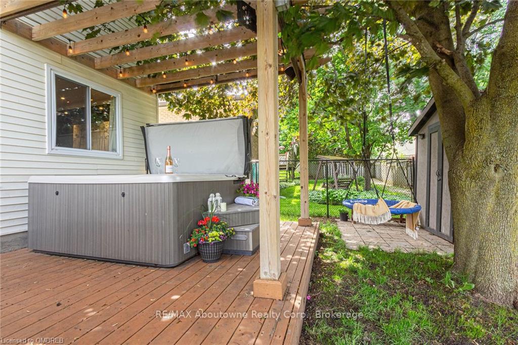 Photo 31 of 96 Montana Crescent, Kitchener, Forest Heights — HOMEH