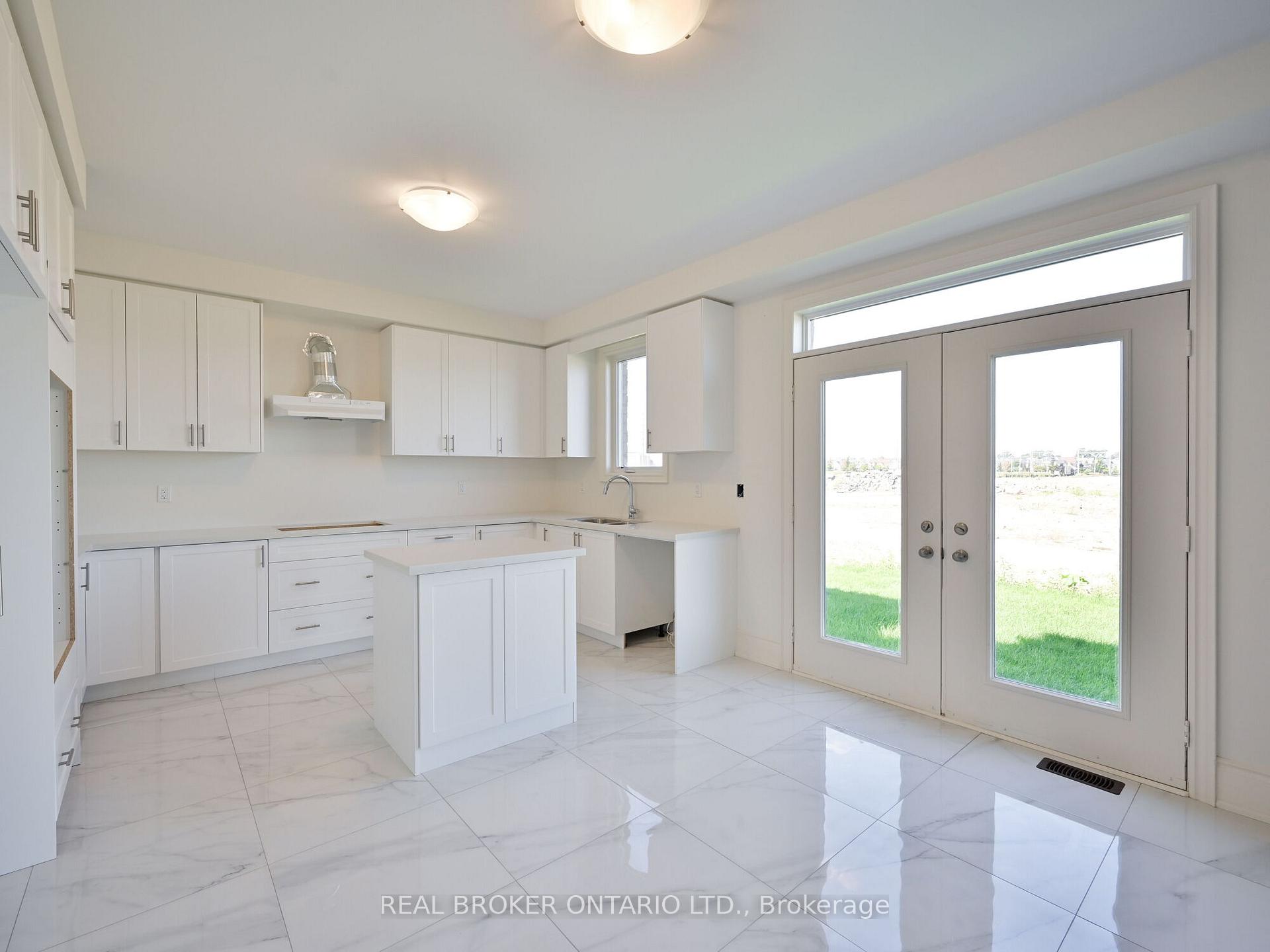 Photo 14 of 1555 Severn Drive, Milton, Bowes — HOMEH
