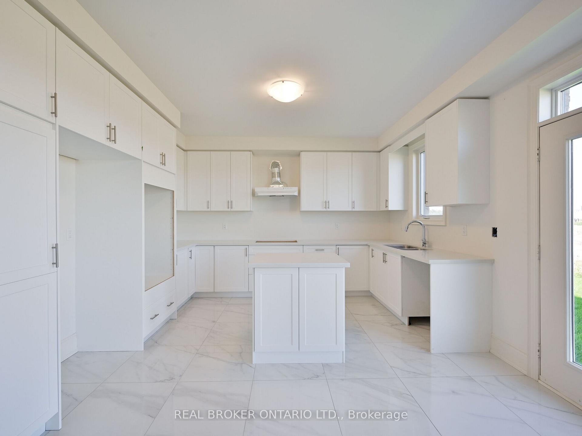 Photo 15 of 1555 Severn Drive, Milton, Bowes — HOMEH