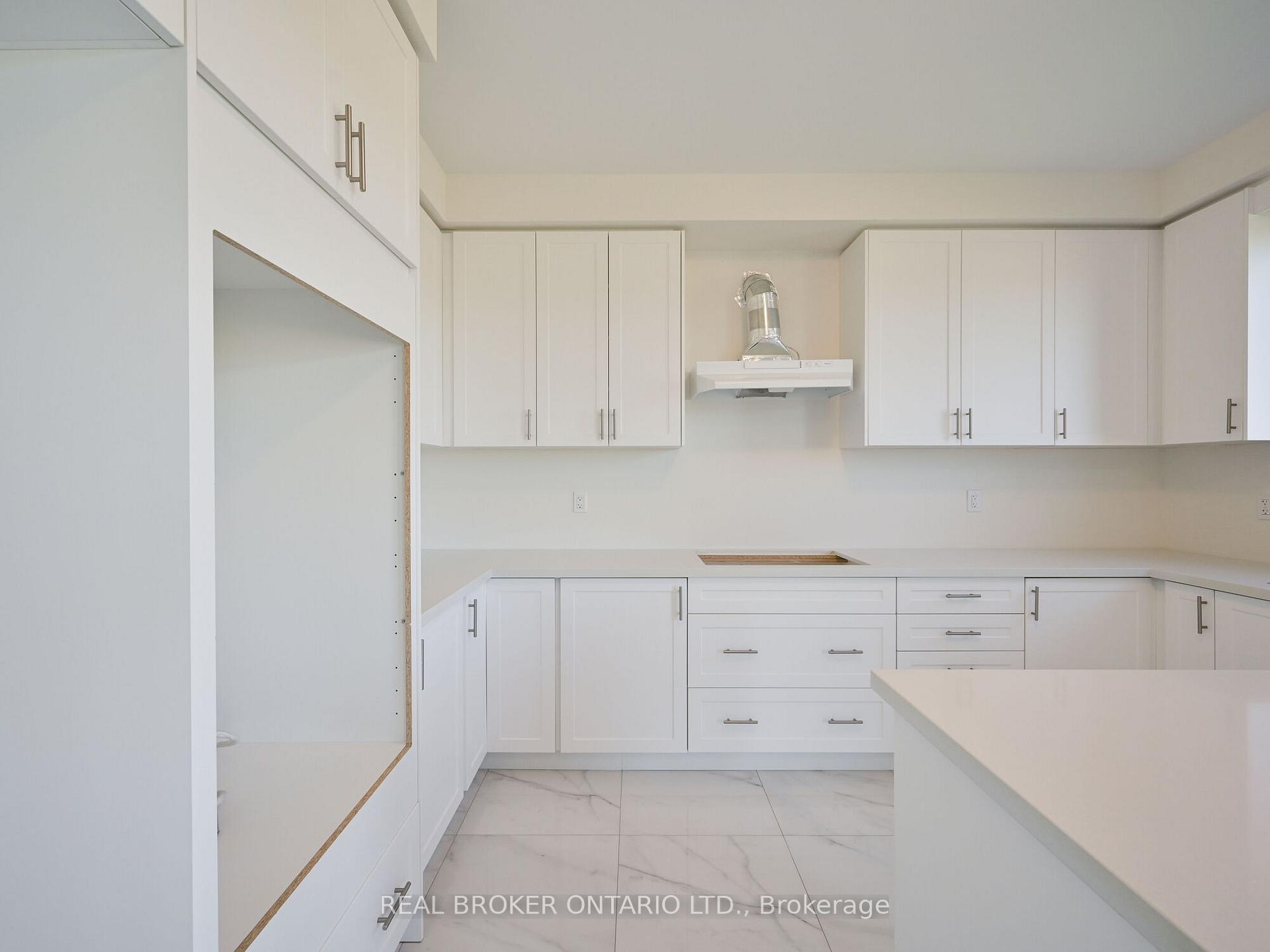 Photo 16 of 1555 Severn Drive, Milton, Bowes — HOMEH