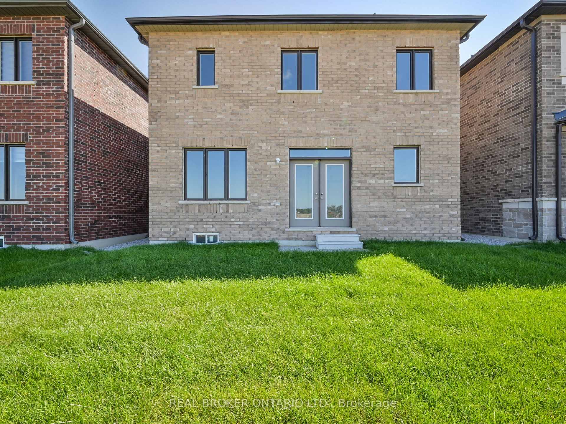 Photo 48 of 1555 Severn Drive, Milton, Bowes — HOMEH