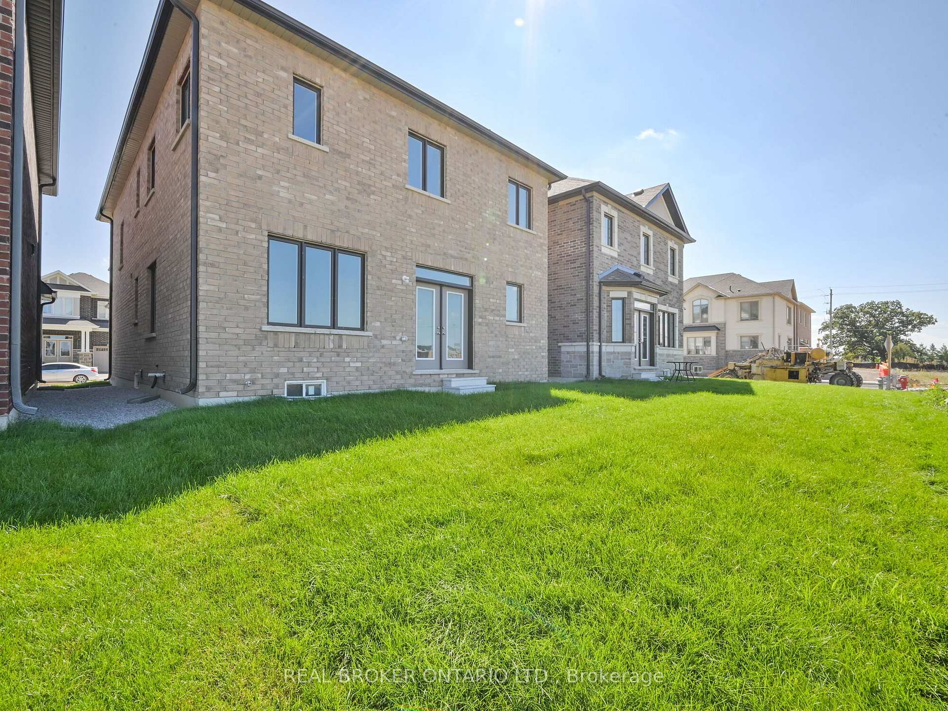Photo 49 of 1555 Severn Drive, Milton, Bowes — HOMEH
