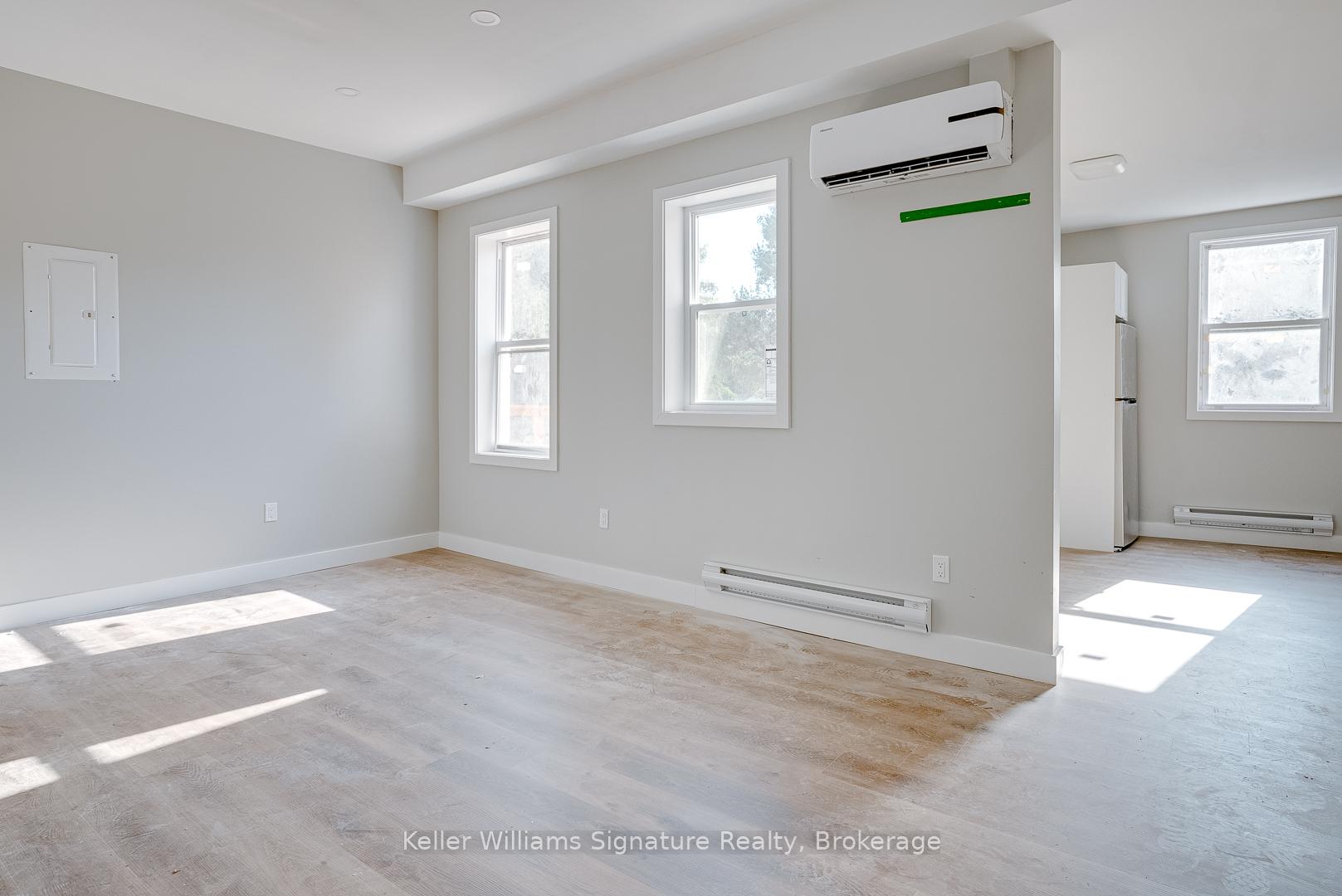 Photo 12 of Unit 4, 164 Picton Street E, Hamilton, North End — HOMEH