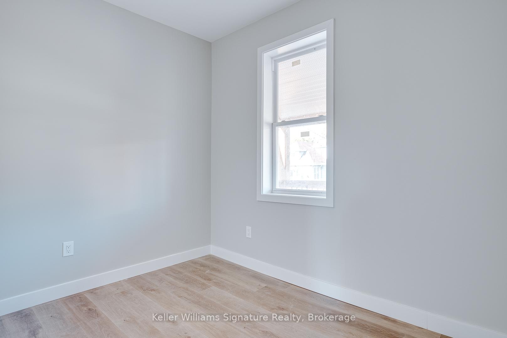 Photo 13 of Unit 4, 164 Picton Street E, Hamilton, North End — HOMEH