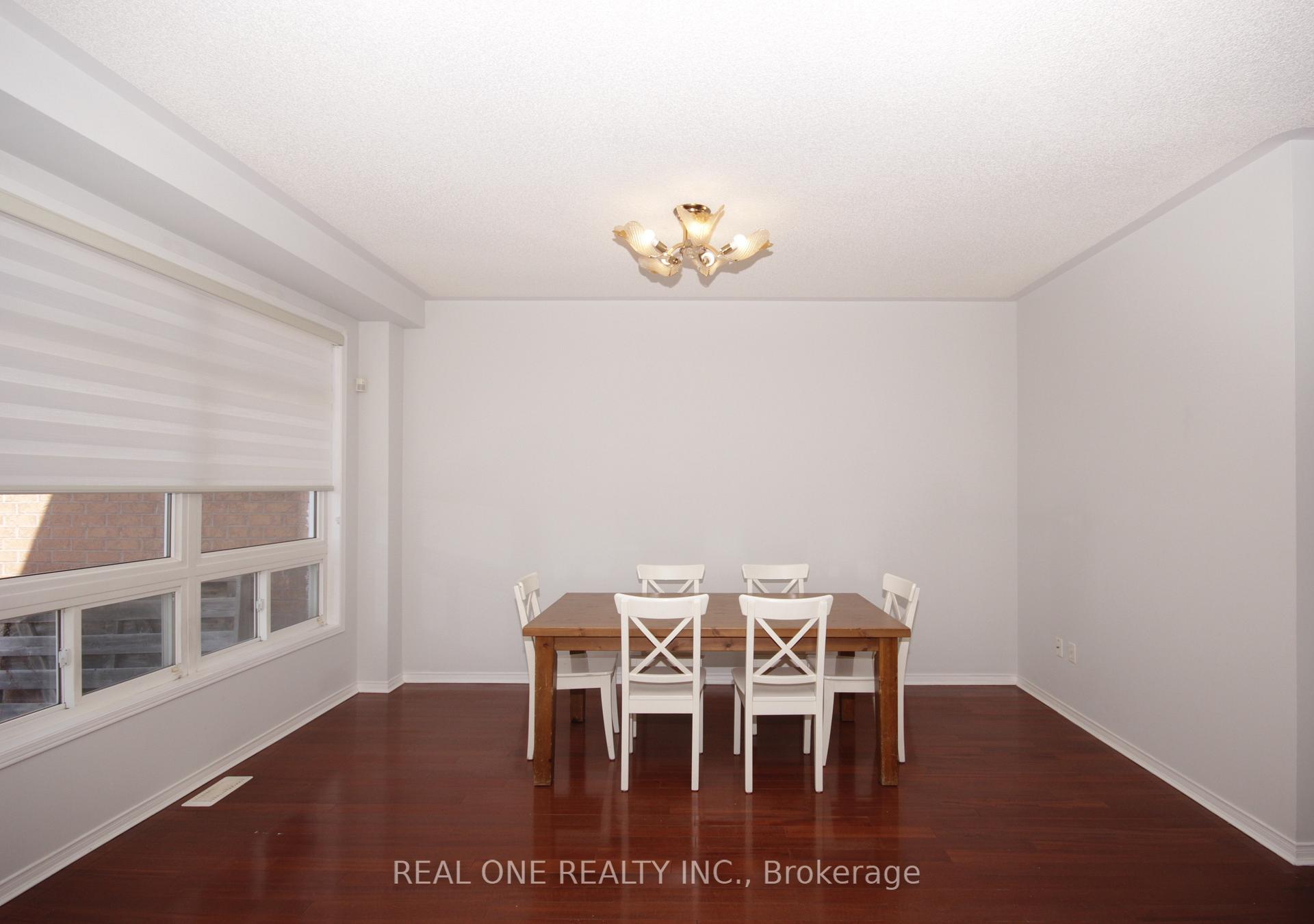 Photo 5 of 52 Russell Hill Road, Markham, Berczy — HOMEH