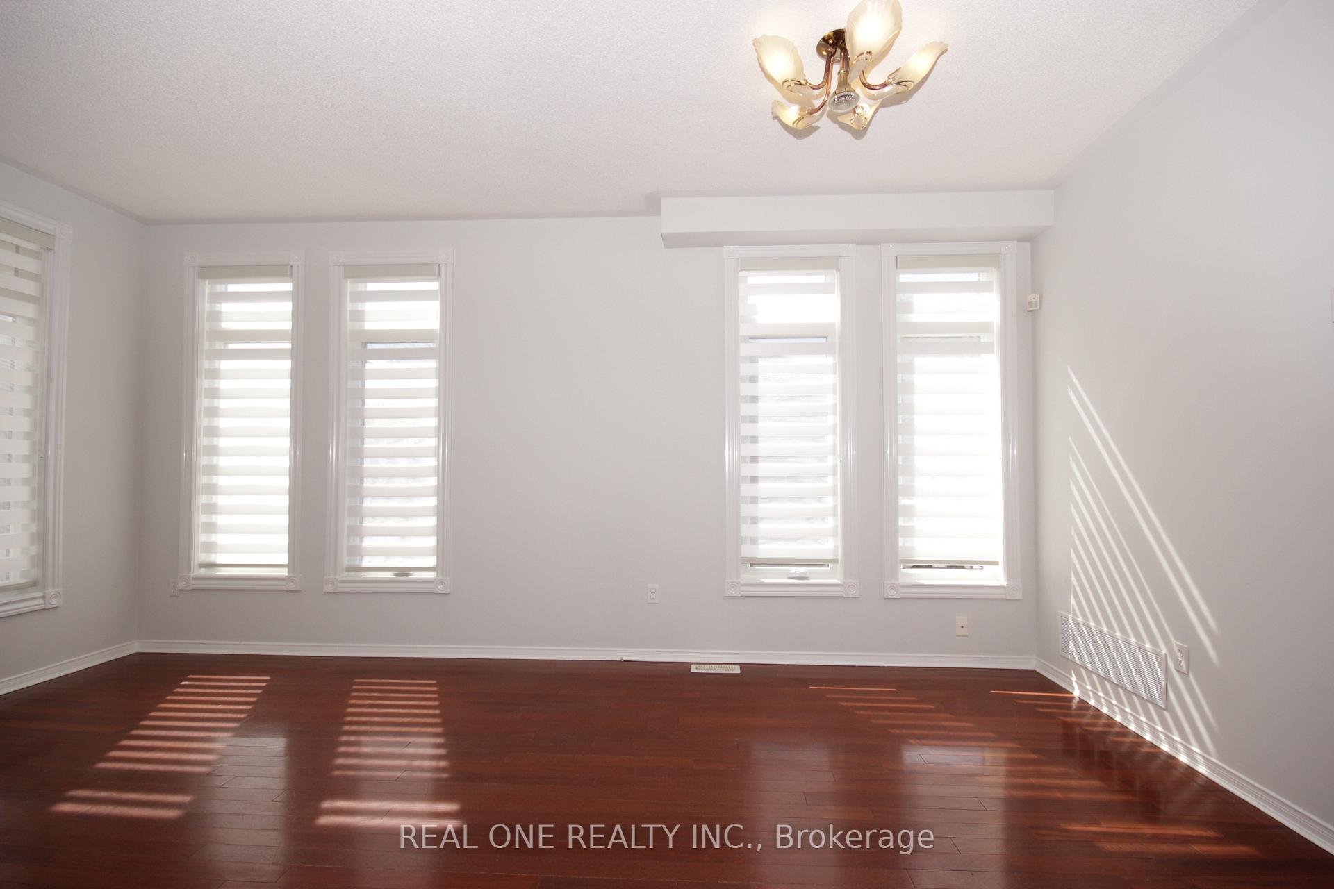 Photo 10 of 52 Russell Hill Road, Markham, Berczy — HOMEH