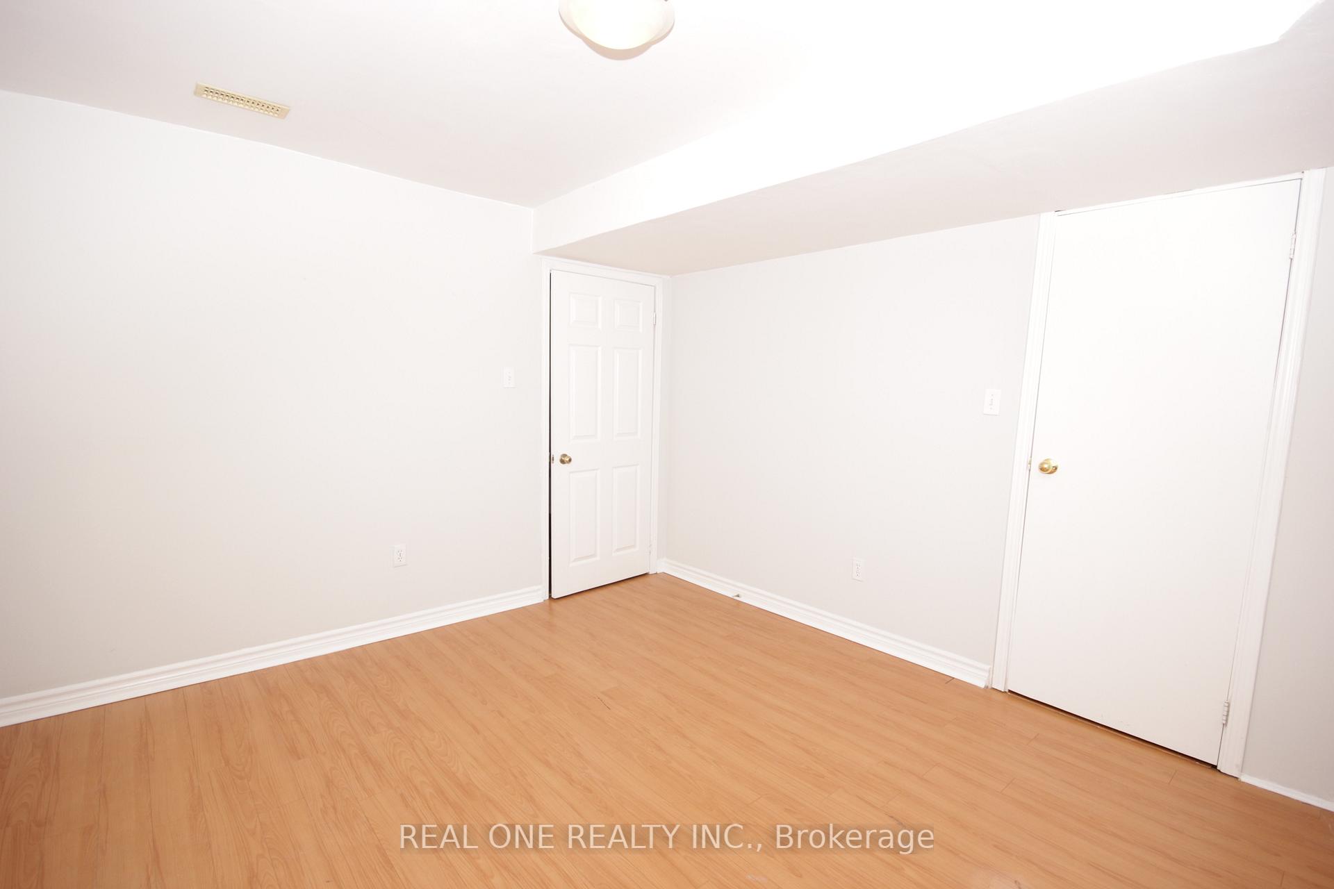 Photo 24 of 52 Russell Hill Road, Markham, Berczy — HOMEH
