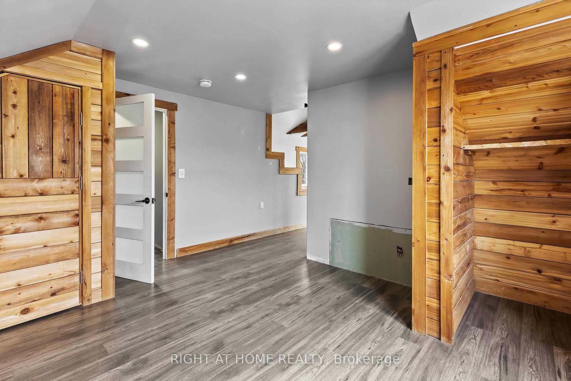 Photo 15 of 45 Layton Street, Kitchener — HOMEH