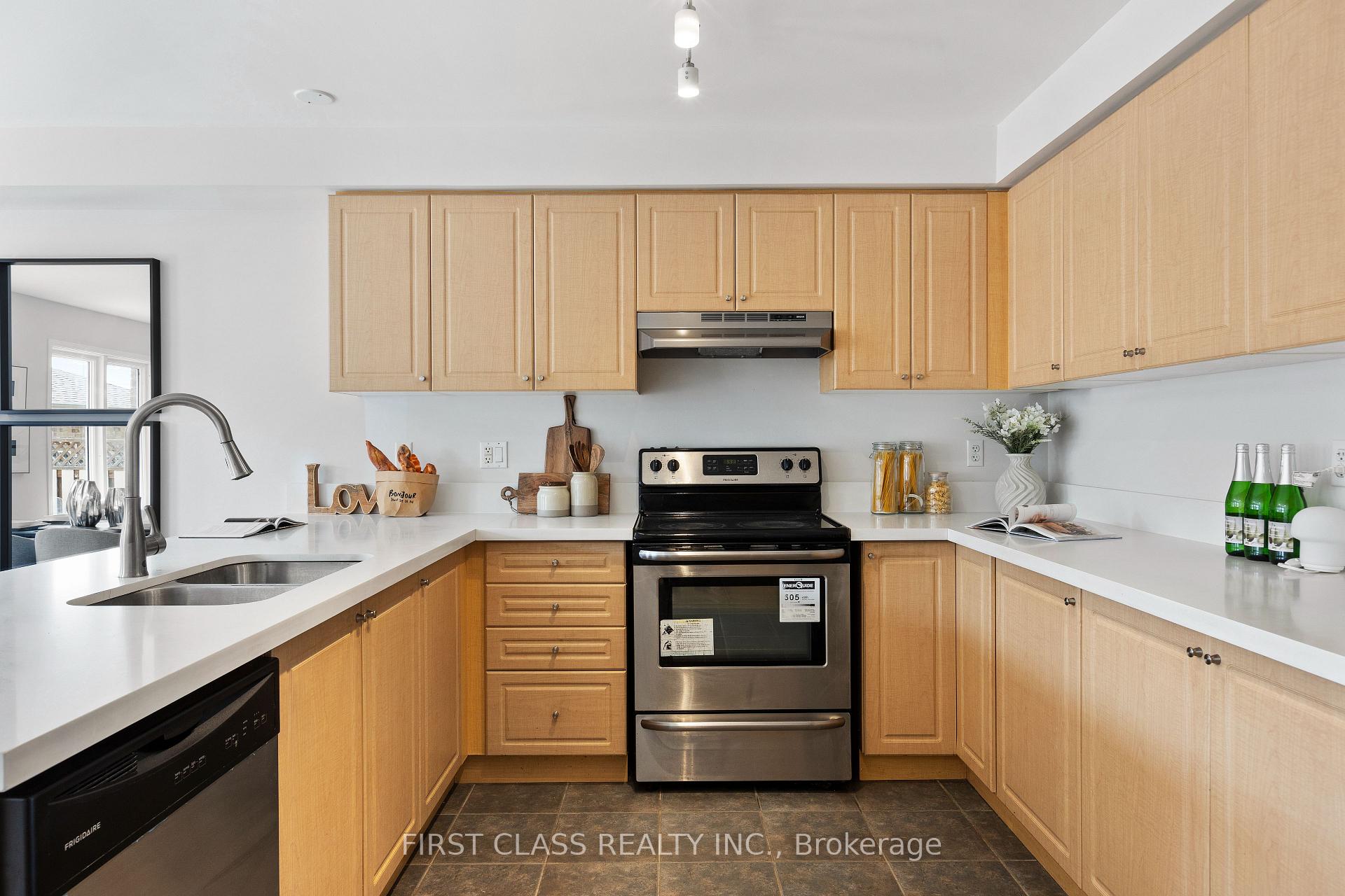 Photo 9 of 13 Kingsley Road, Markham, Village Green-South Unionville — HOMEH