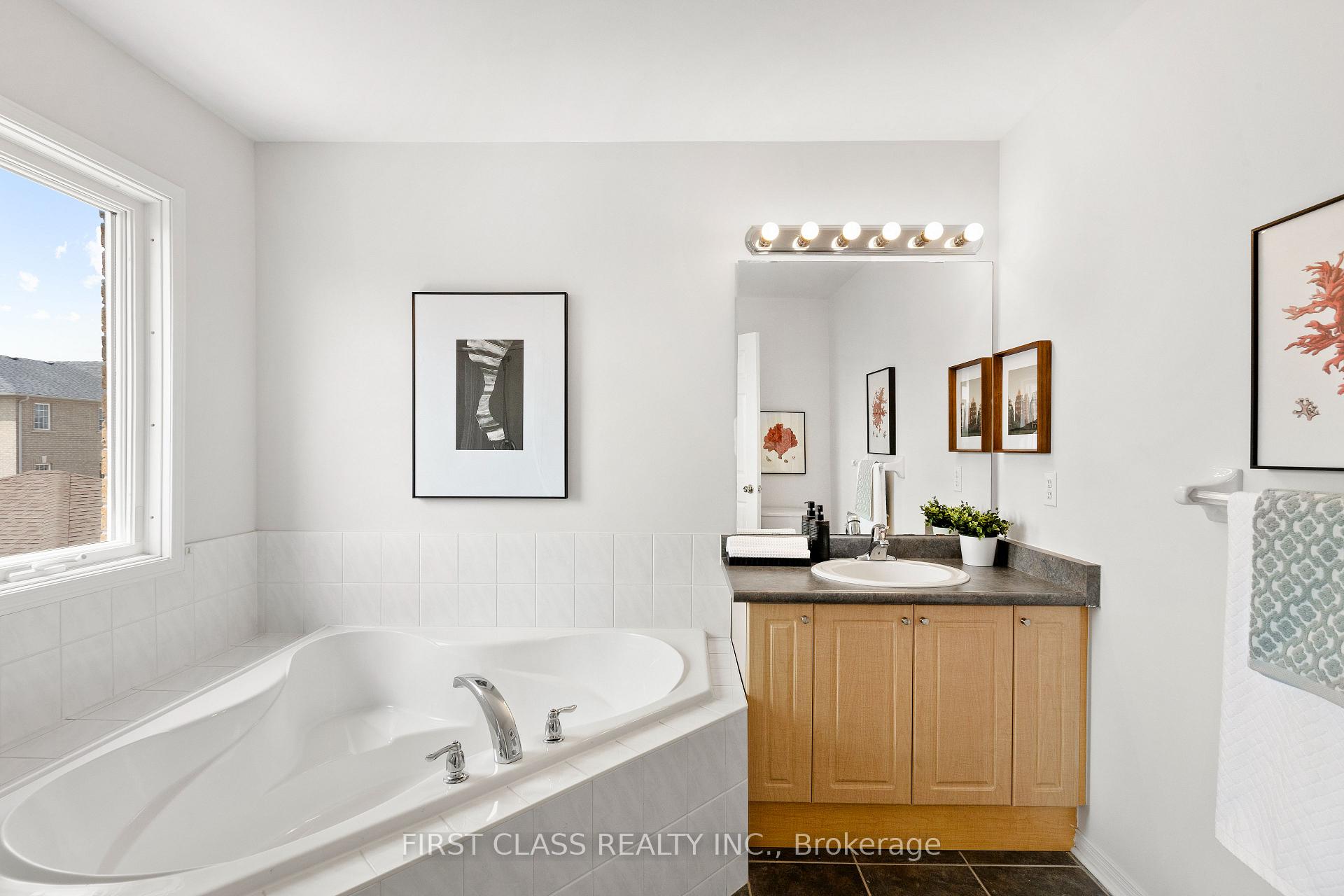 Photo 23 of 13 Kingsley Road, Markham, Village Green-South Unionville — HOMEH