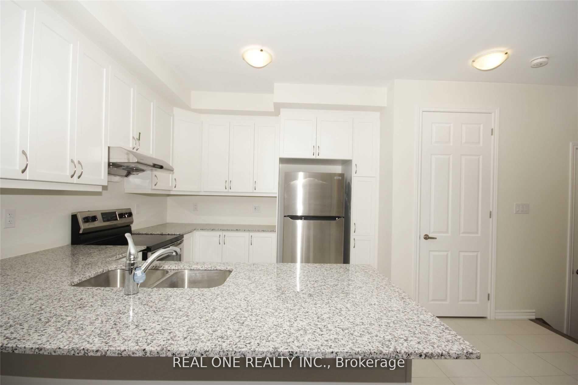 Photo 5 of 83 Therma Crescent, Markham, Victoria Square — HOMEH