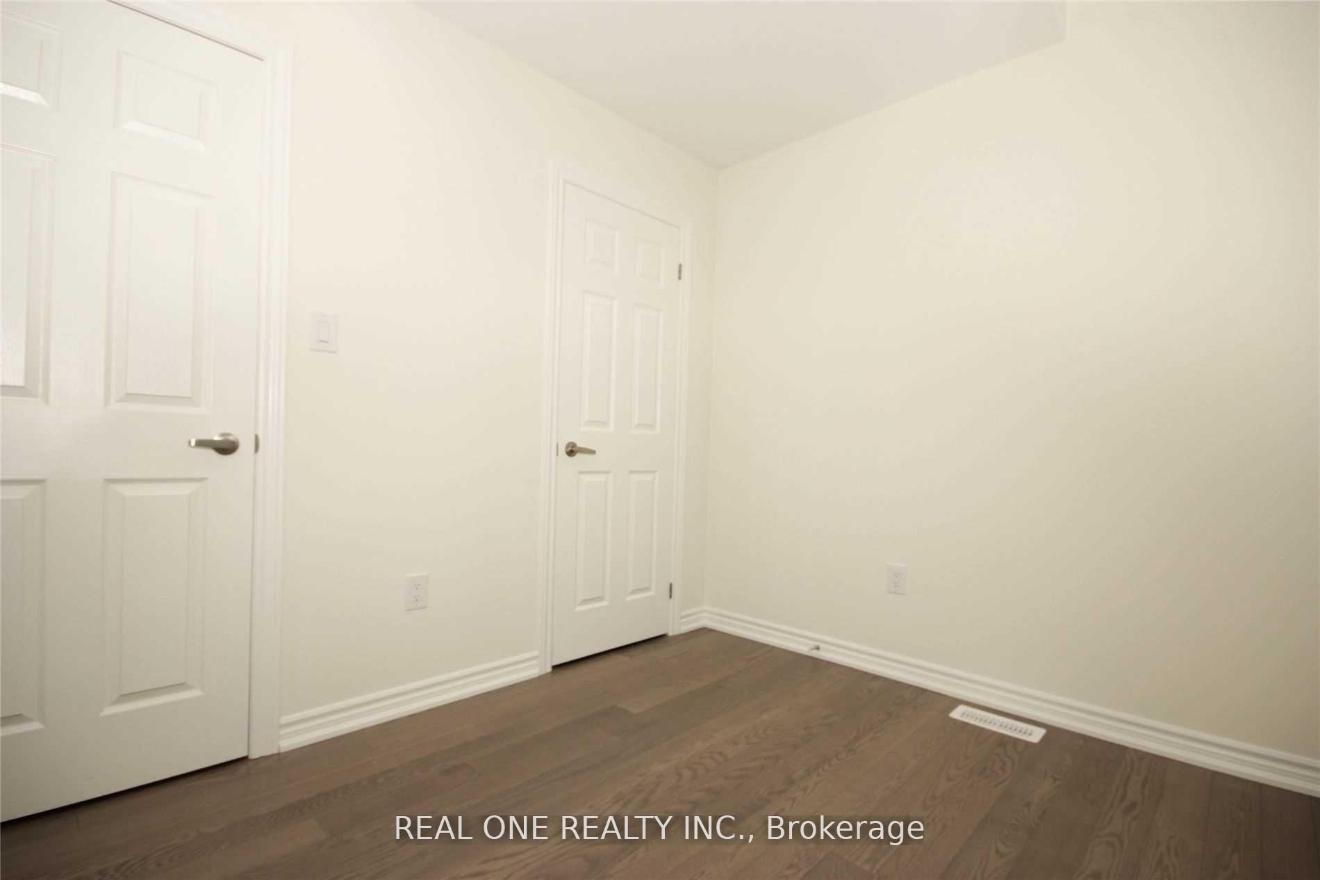 Photo 17 of 83 Therma Crescent, Markham, Victoria Square — HOMEH