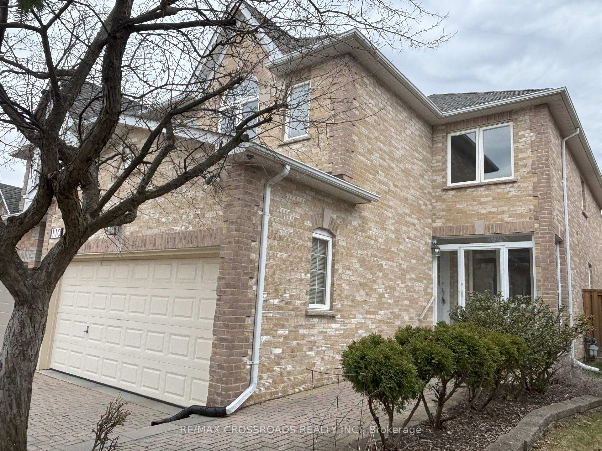 Photo 2 of 110 Halterwood Circle, Markham, Markville — HOMEH