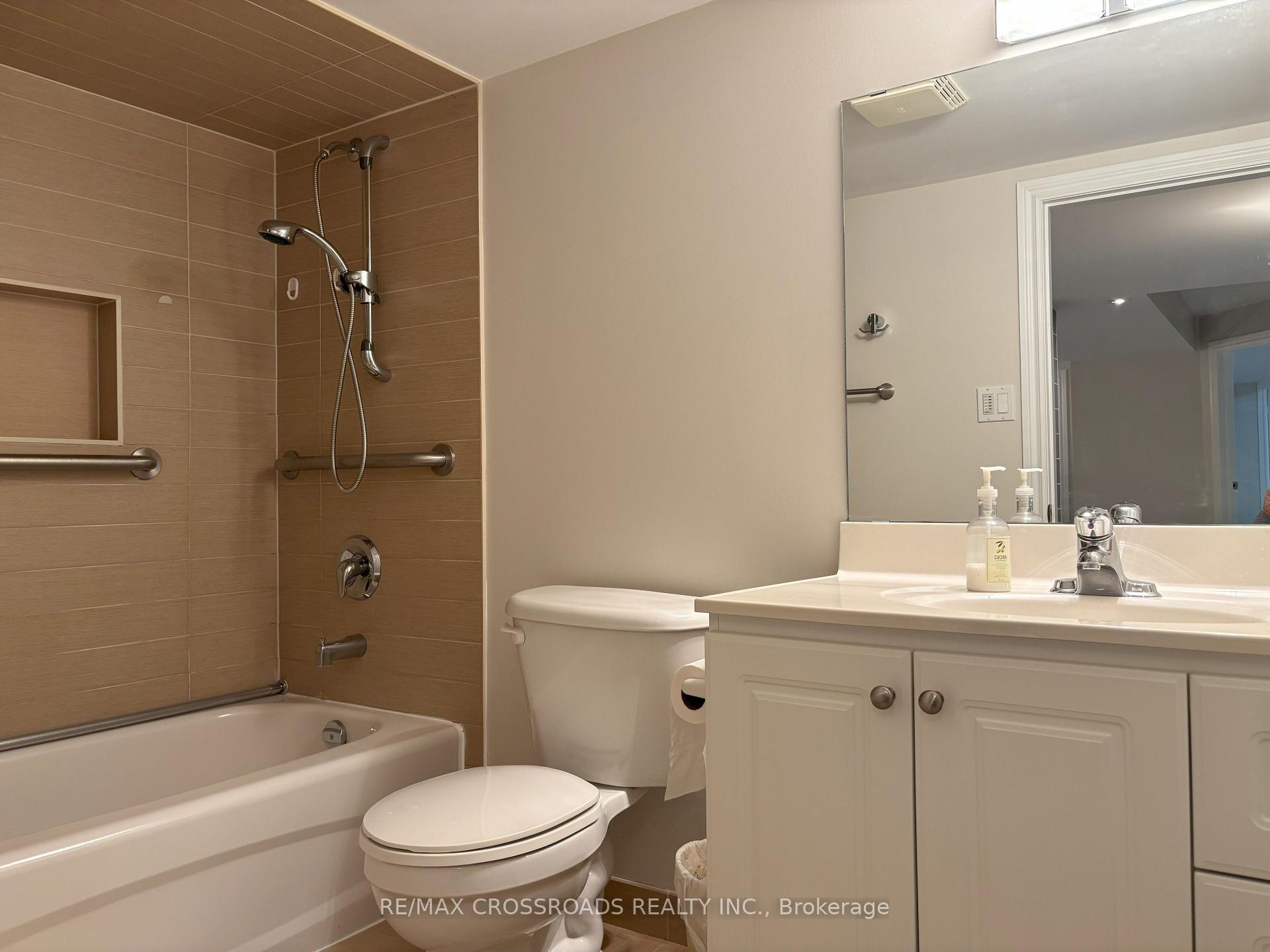 Photo 22 of 110 Halterwood Circle, Markham, Markville — HOMEH