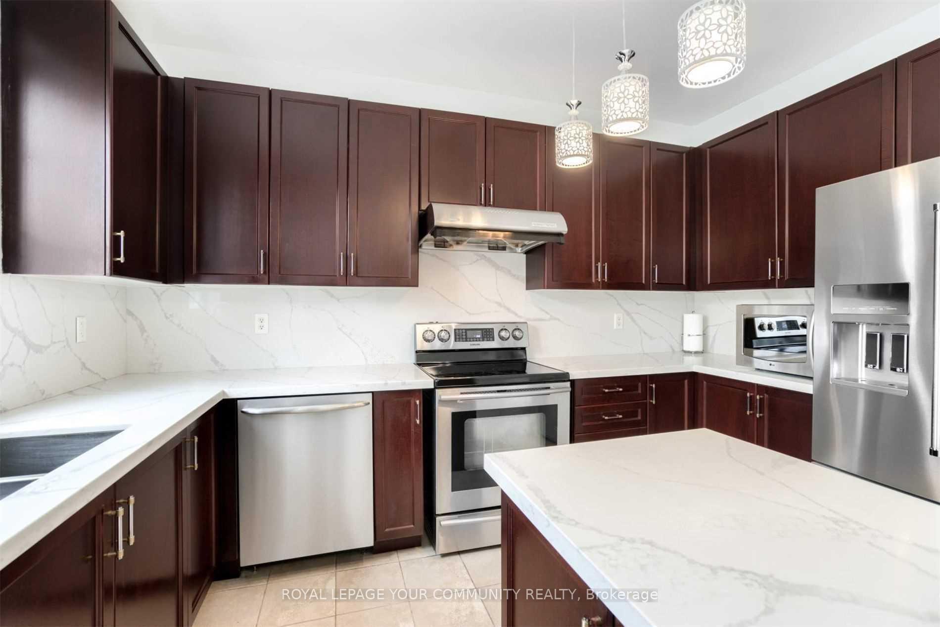 Photo 9 of 39 Yale Lane, Markham, Cornell — HOMEH