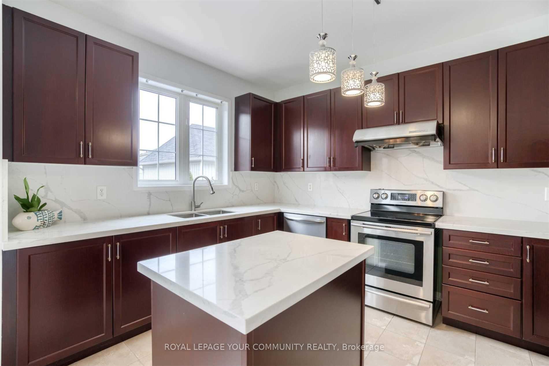 Photo 10 of 39 Yale Lane, Markham, Cornell — HOMEH