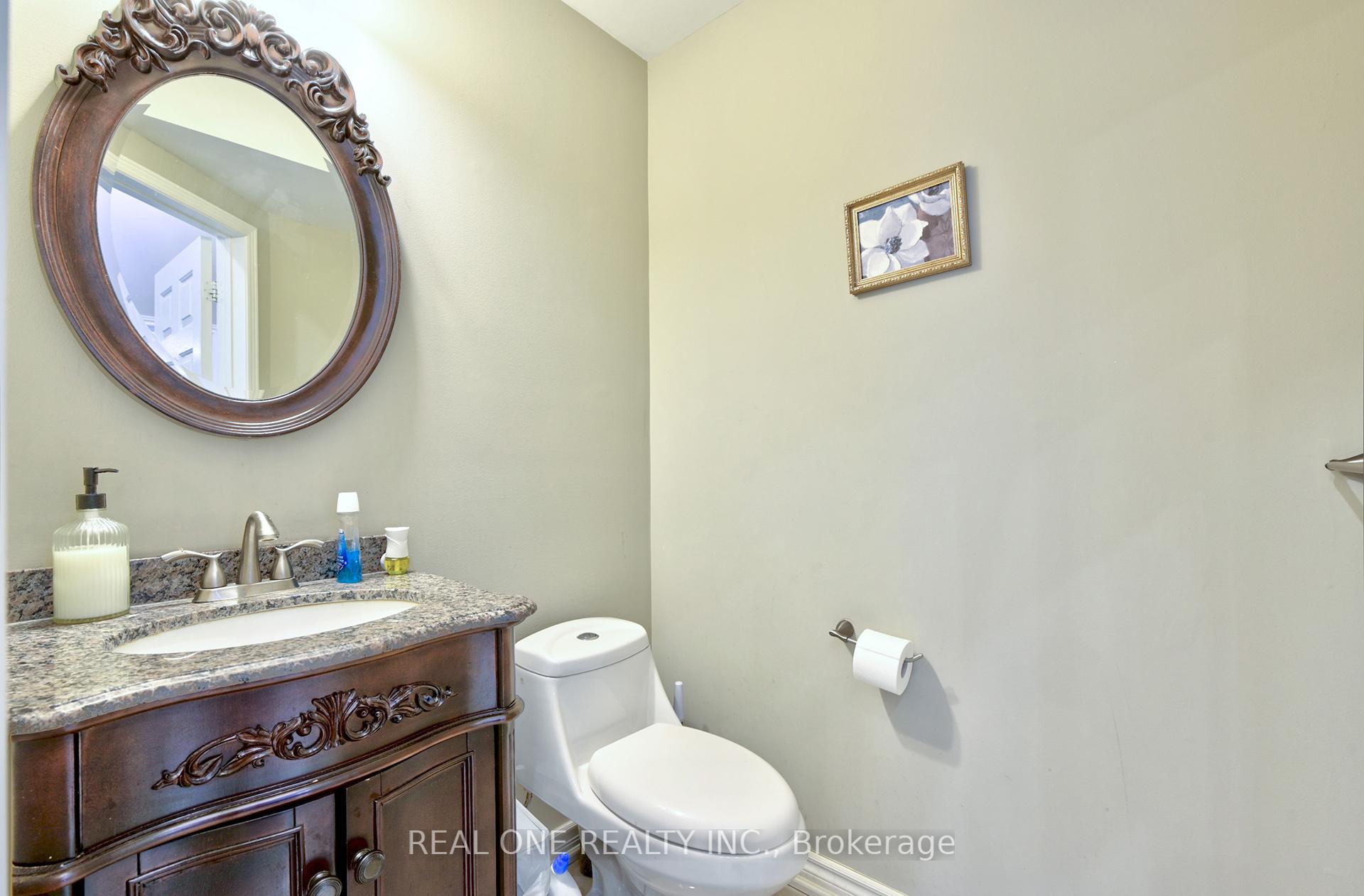 Photo 6 of 90 Morrison Crescent, Markham, Buttonville — HOMEH