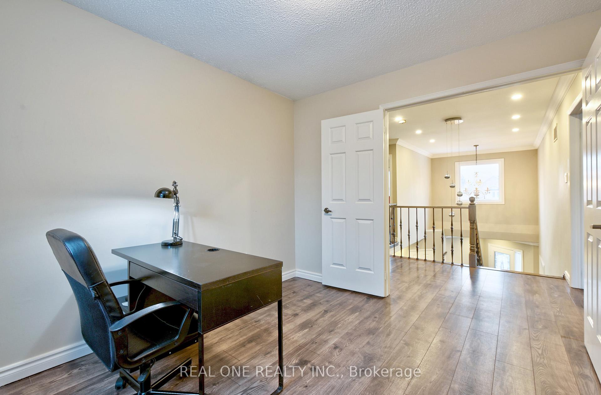 Photo 25 of 90 Morrison Crescent, Markham, Buttonville — HOMEH