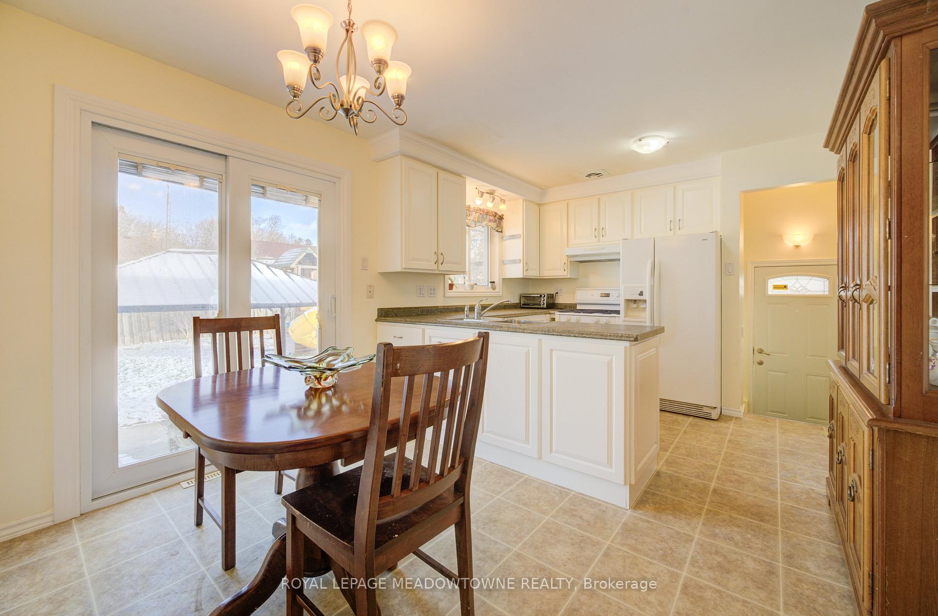 Photo 8 of 336 Vanier Drive, Kitchener — HOMEH