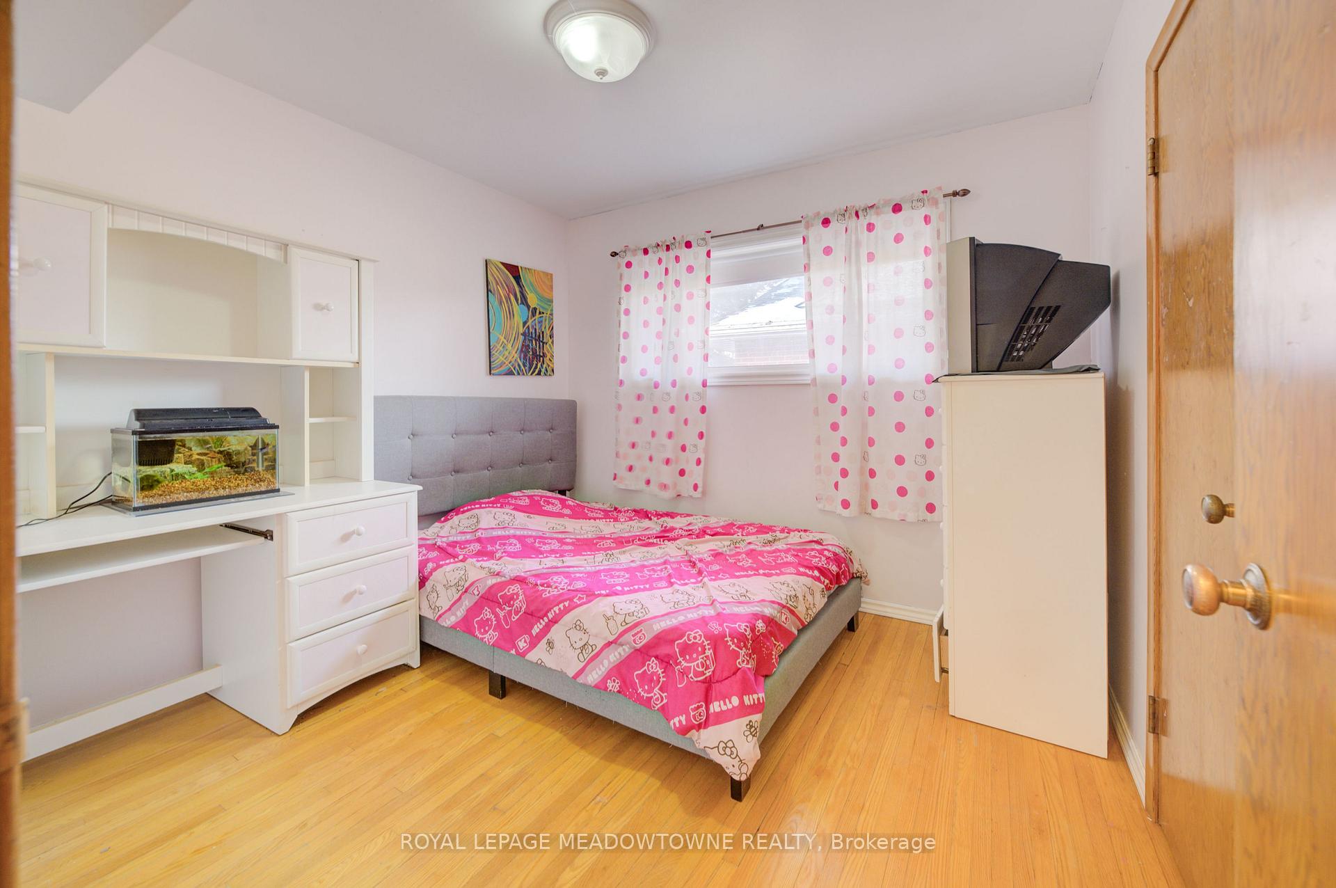 Photo 13 of 336 Vanier Drive, Kitchener — HOMEH