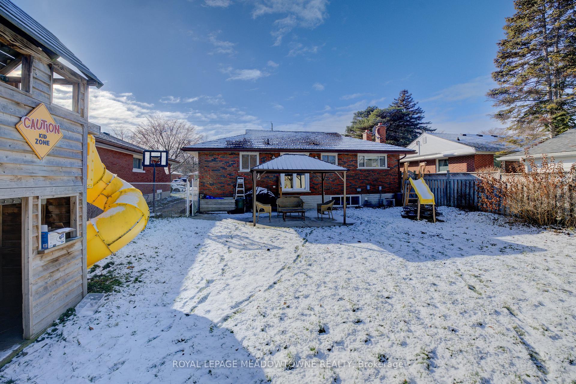 Photo 28 of 336 Vanier Drive, Kitchener — HOMEH