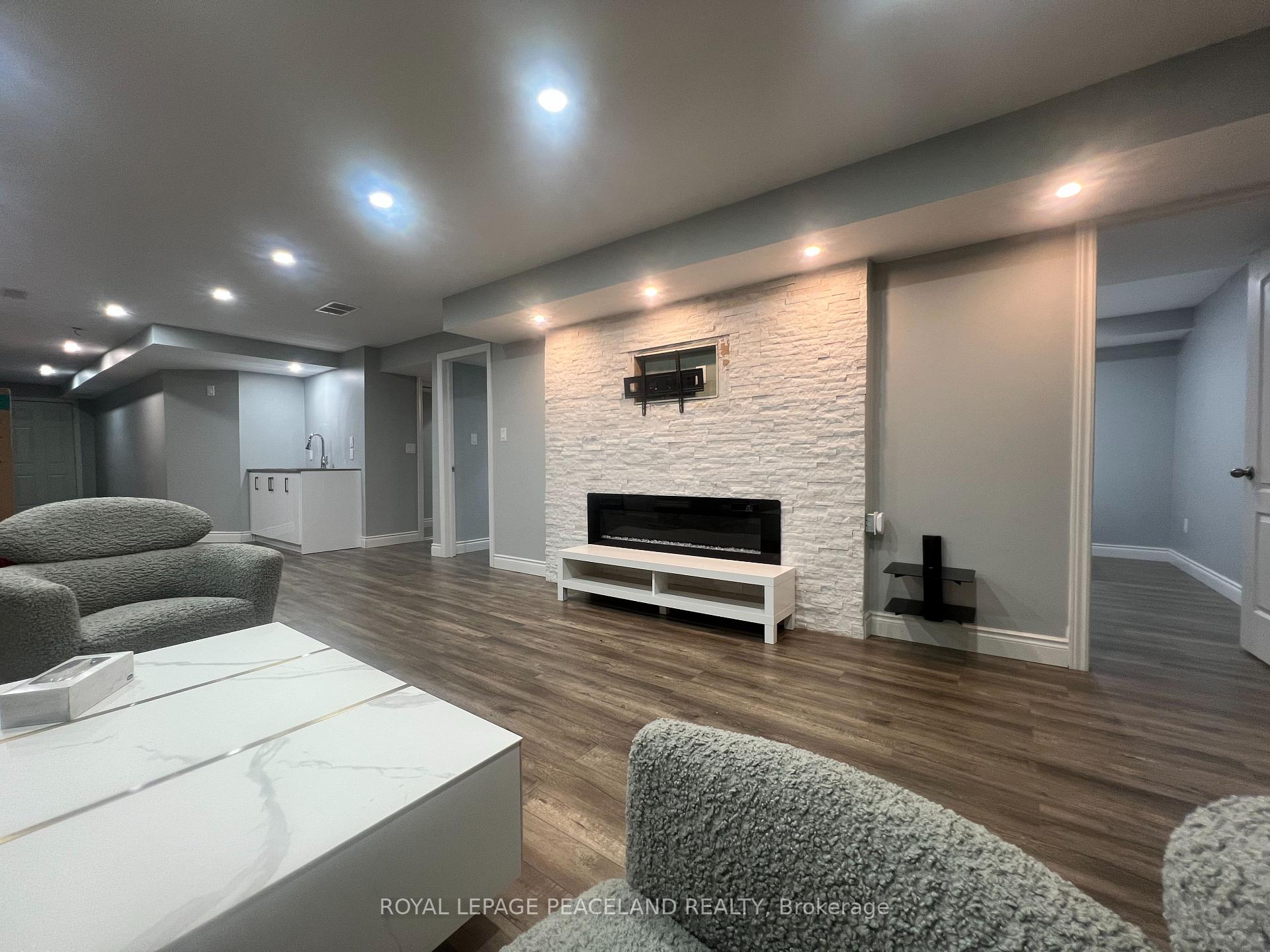 Photo 3 of Unit Basement, 109 Chartwell Circle, Hamilton, Jerome — HOMEH