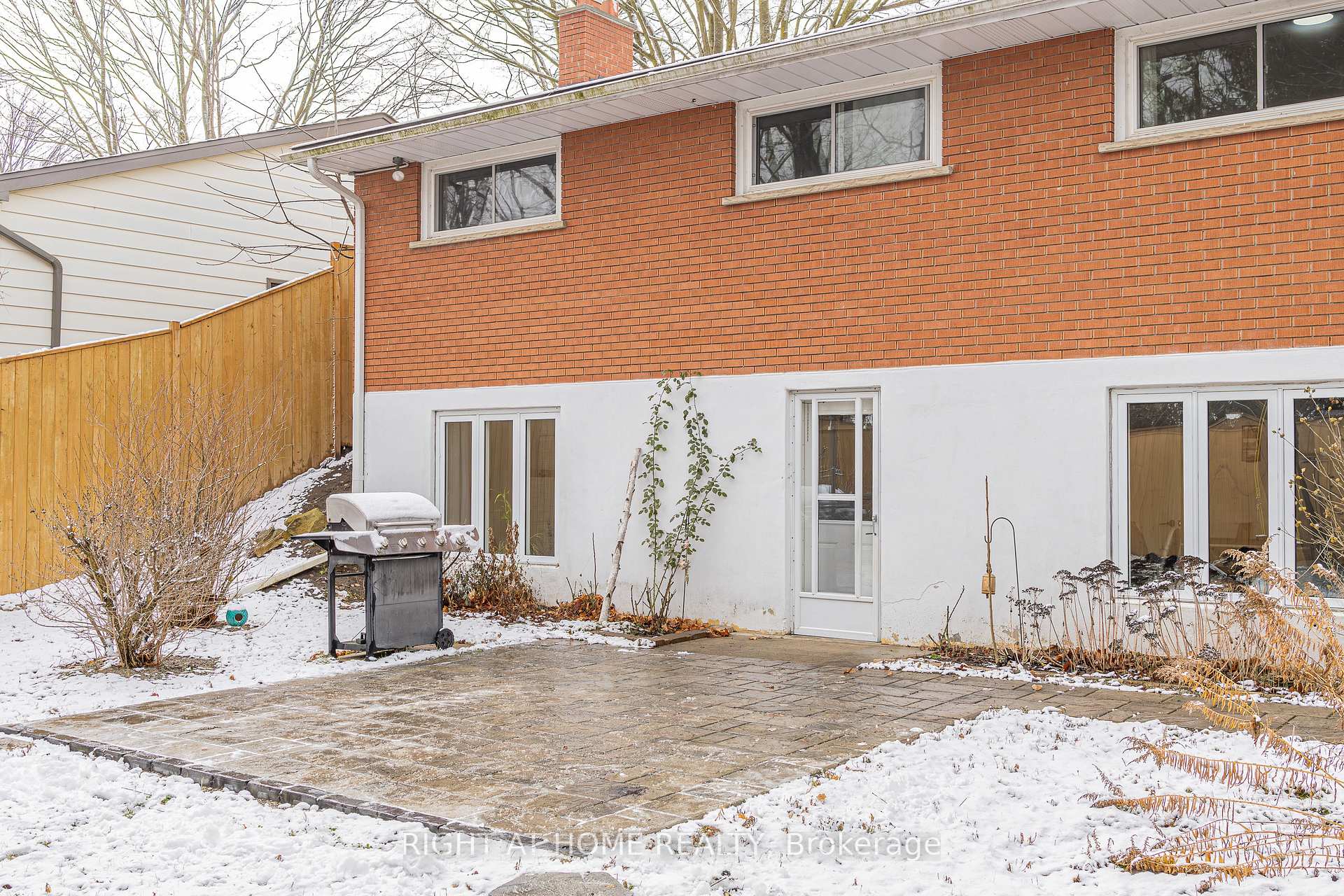 Photo 6 of 46 Meadow Crescent, Kitchener — HOMEH