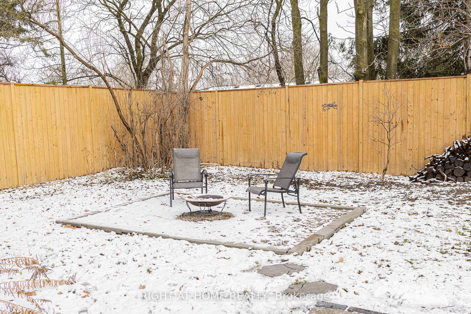 Photo 7 of 46 Meadow Crescent, Kitchener — HOMEH